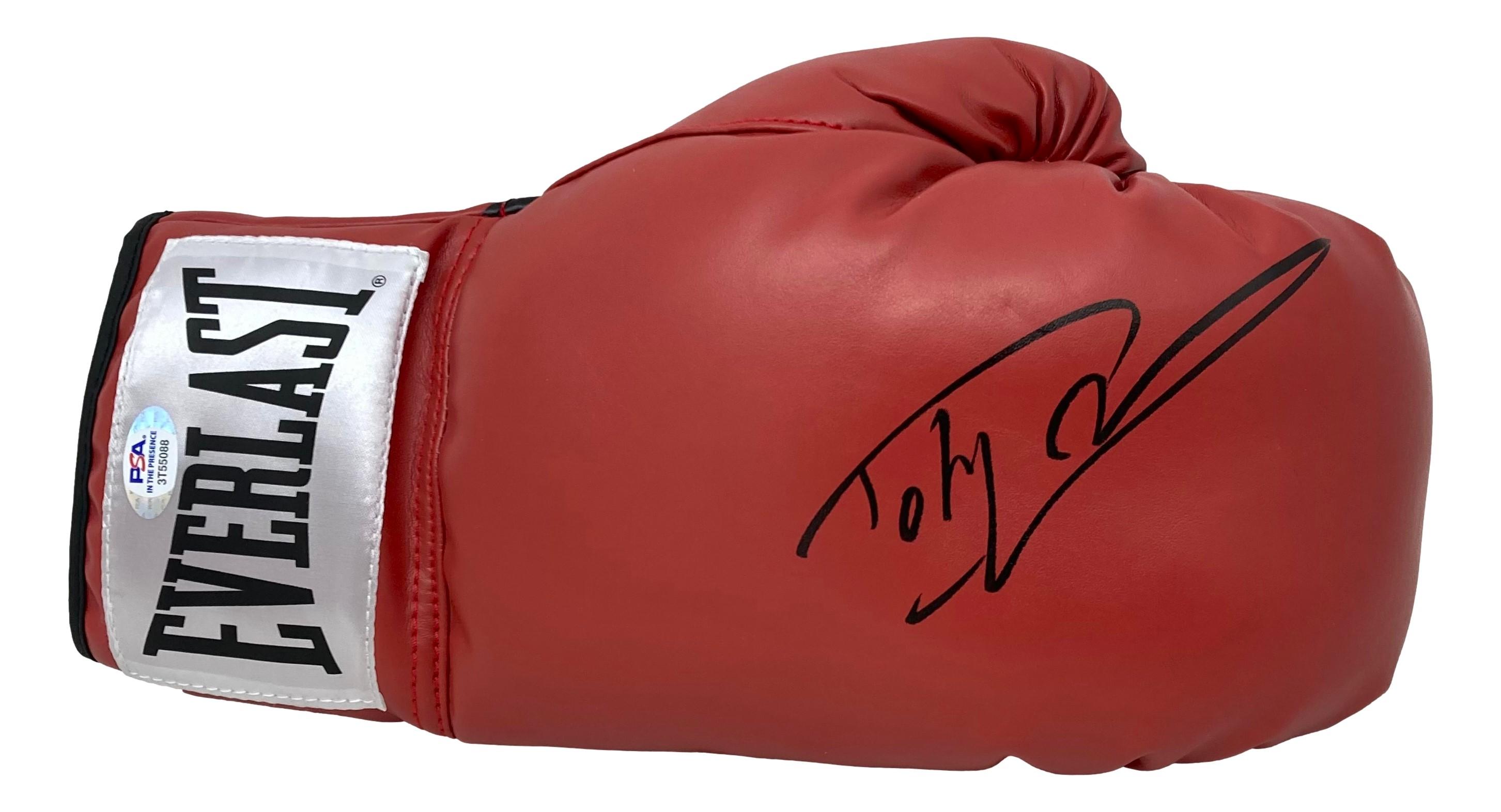 Dolph Lundgren Signed Boxing Glove (PSA) at PristineAuction.com Dolph Lundgren Signed Boxing Glove (PSA) at PristineAuction.com