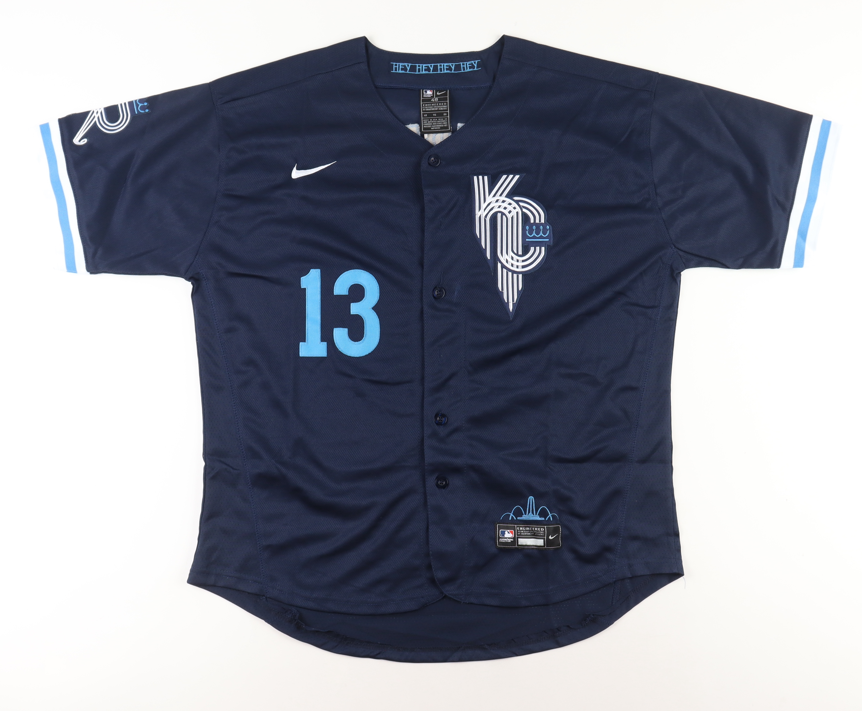 Salvador Perez Signed Jersey (JSA) at PristineAuction.com Salvador Perez Signed Jersey (JSA) at PristineAuction.com