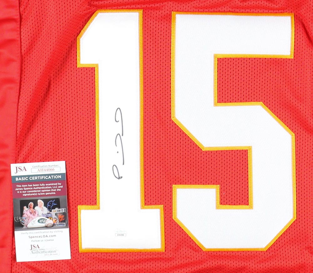 Patrick Mahomes Signed Jersey (JSA) at PristineAuction.com Patrick Mahomes Signed Jersey (JSA) at PristineAuction.com