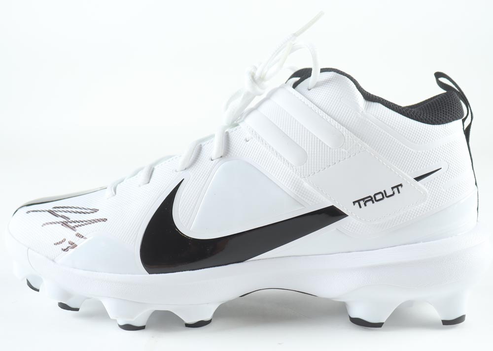 Ronald Acuna Jr. Signed Baseball Cleat (Acuna Jr.) at PristineAuction.com Ronald Acuna Jr. Signed Baseball Cleat (Acuna Jr.) at PristineAuction.com