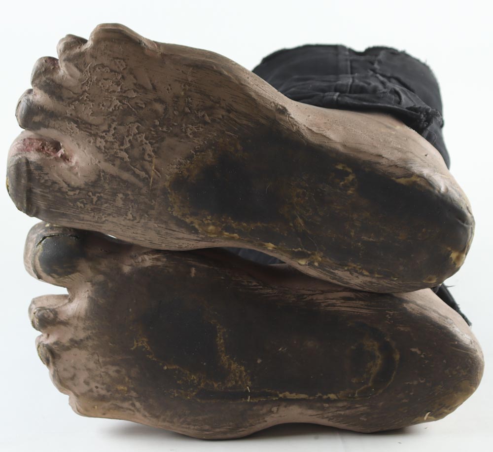 Alice Cooper Signed Pair of Prop Feet (JSA) at PristineAuction.com Alice Cooper Signed Pair of Prop Feet (JSA) at PristineAuction.com