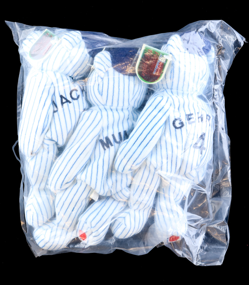 Reggie Jackson "Heroes of the Big Apple" Complete Set of (3) Beanie Bears with Lou Gehrig, Thurman Munson & Reggie Jackson at PristineAuction.com Reggie Jackson "Heroes of the Big Apple" Complete Set of (3) Beanie Bears with Lou Gehrig, Thurman Munson & Reggie Jackson at PristineAuction.com