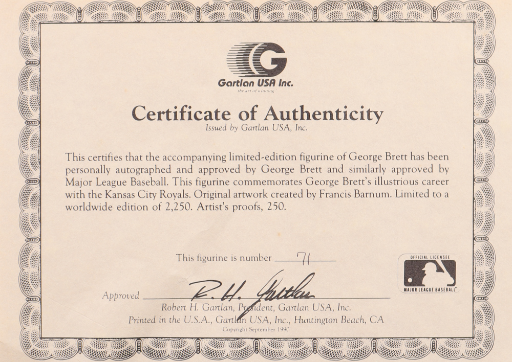 George Brett Signed LE Royals Ceramic Statue (Gartlan) at PristineAuction.com George Brett Signed LE Royals Ceramic Statue (Gartlan) at PristineAuction.com