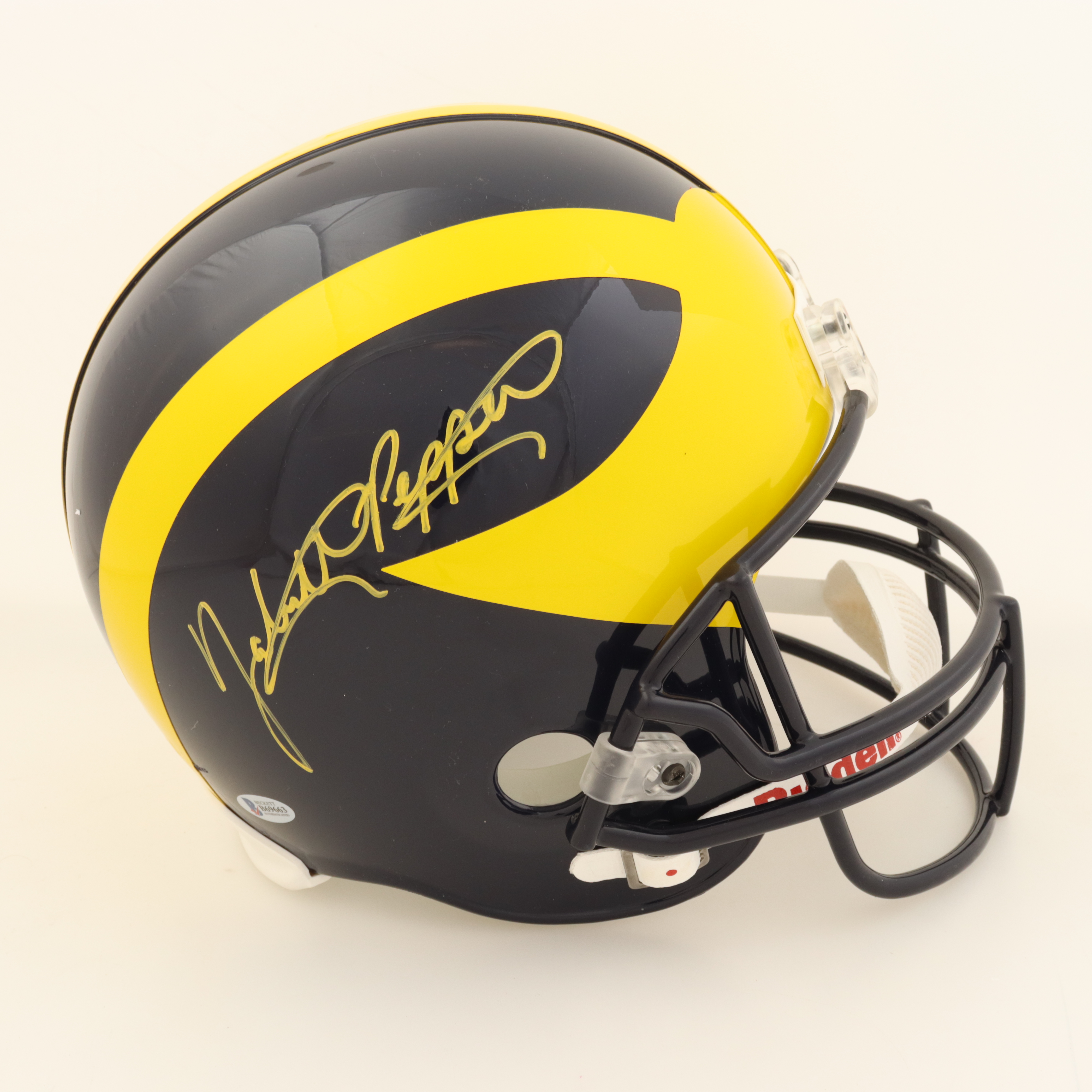 Jabrill Peppers Signed Michigan Wolverines Full-Size Helmet (Beckett) at PristineAuction.com Jabrill Peppers Signed Michigan Wolverines Full-Size Helmet (Beckett) at PristineAuction.com