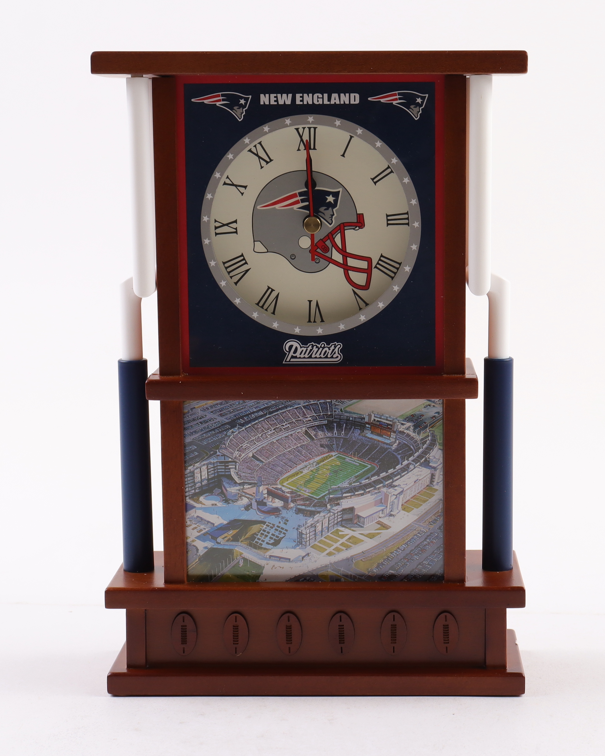 Patriots Commemorative Desk Clock at PristineAuction.com Patriots Commemorative Desk Clock at PristineAuction.com