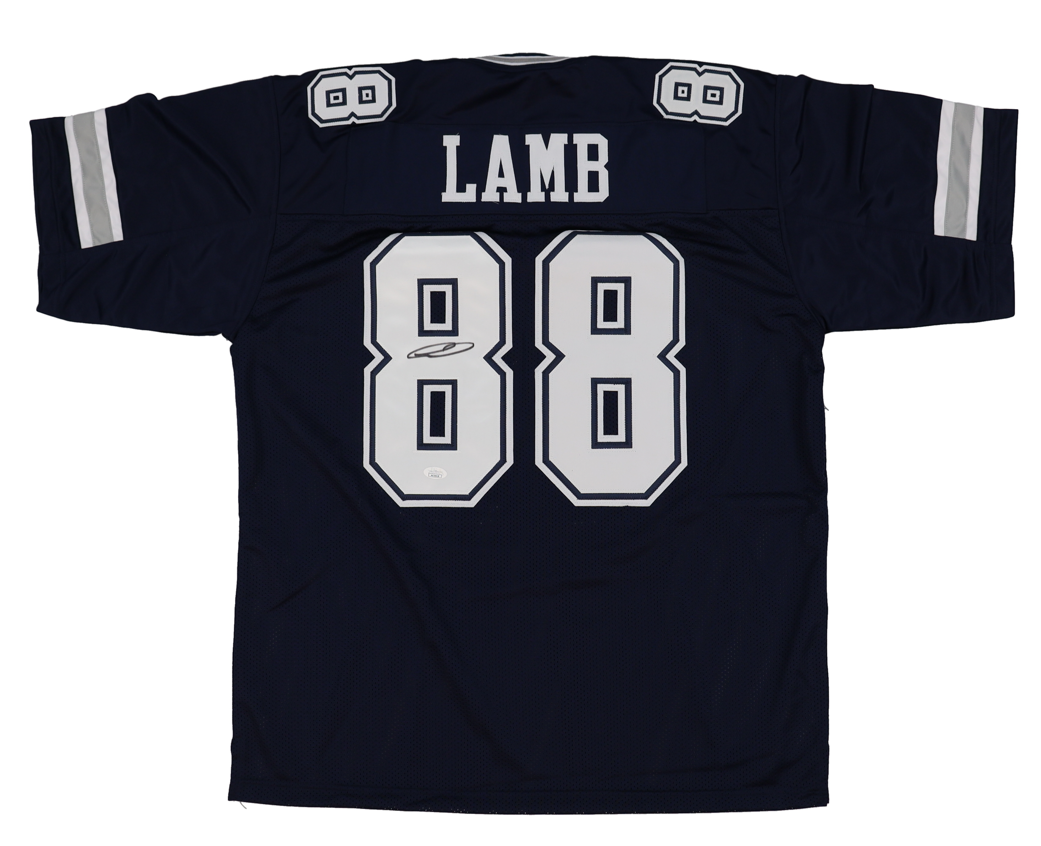 CeeDee Lamb Signed Jersey (JSA) at PristineAuction.com CeeDee Lamb Signed Jersey (JSA) at PristineAuction.com