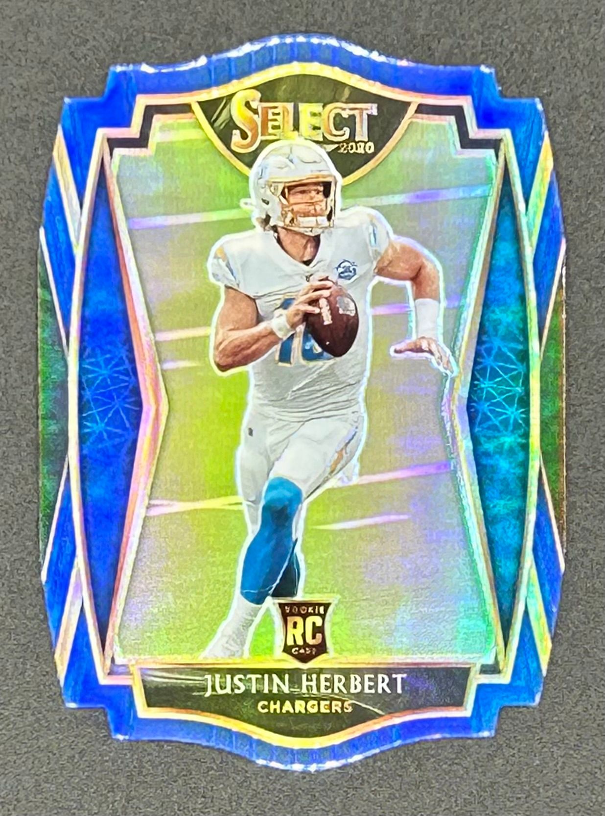 Justin Herbert 2020 Select Prizm Blue Die Cut #144 RC at PristineAuction.com Justin Herbert 2020 Select Prizm Blue Die Cut #144 RC at PristineAuction.com