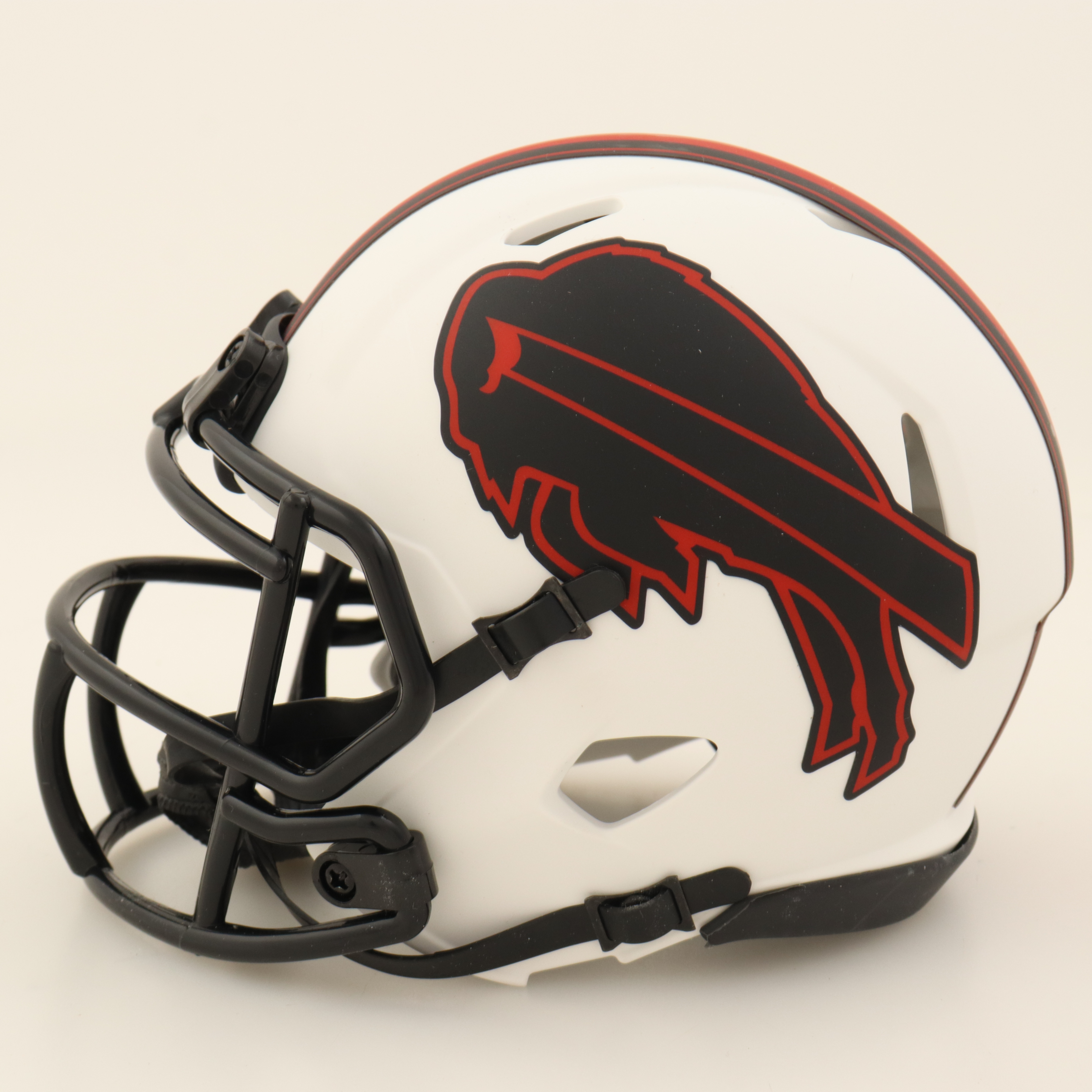 Isaiah McKenzie Signed Bills Lunar Eclipse Alternate Speed Mini Helmet (Beckett) at PristineAuction.com Isaiah McKenzie Signed Bills Lunar Eclipse Alternate Speed Mini Helmet (Beckett) at PristineAuction.com