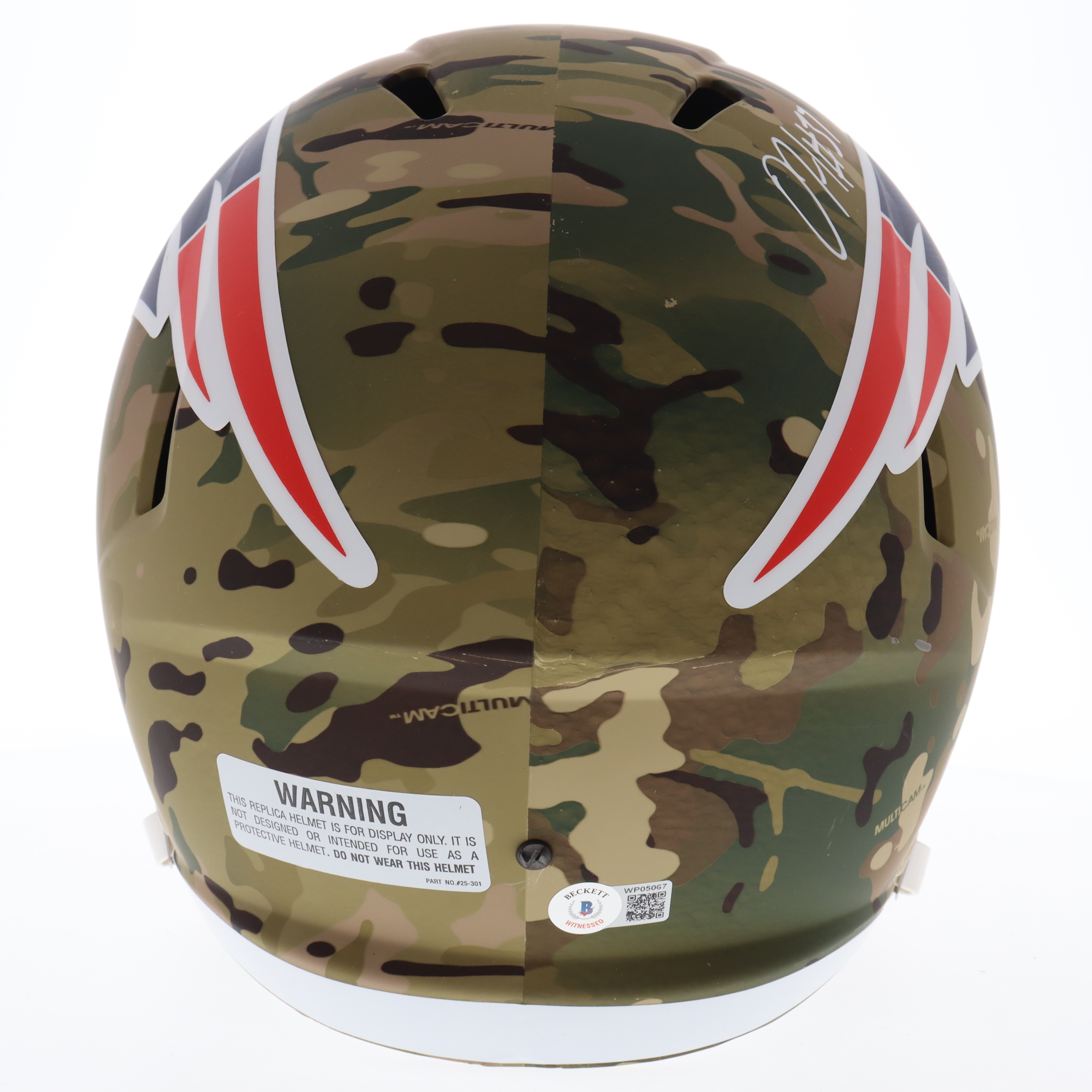 Damien Harris Signed Patriots Full-Size Camo Alternate Speed Helmet (Beckett) at PristineAuction.com Damien Harris Signed Patriots Full-Size Camo Alternate Speed Helmet (Beckett) at PristineAuction.com