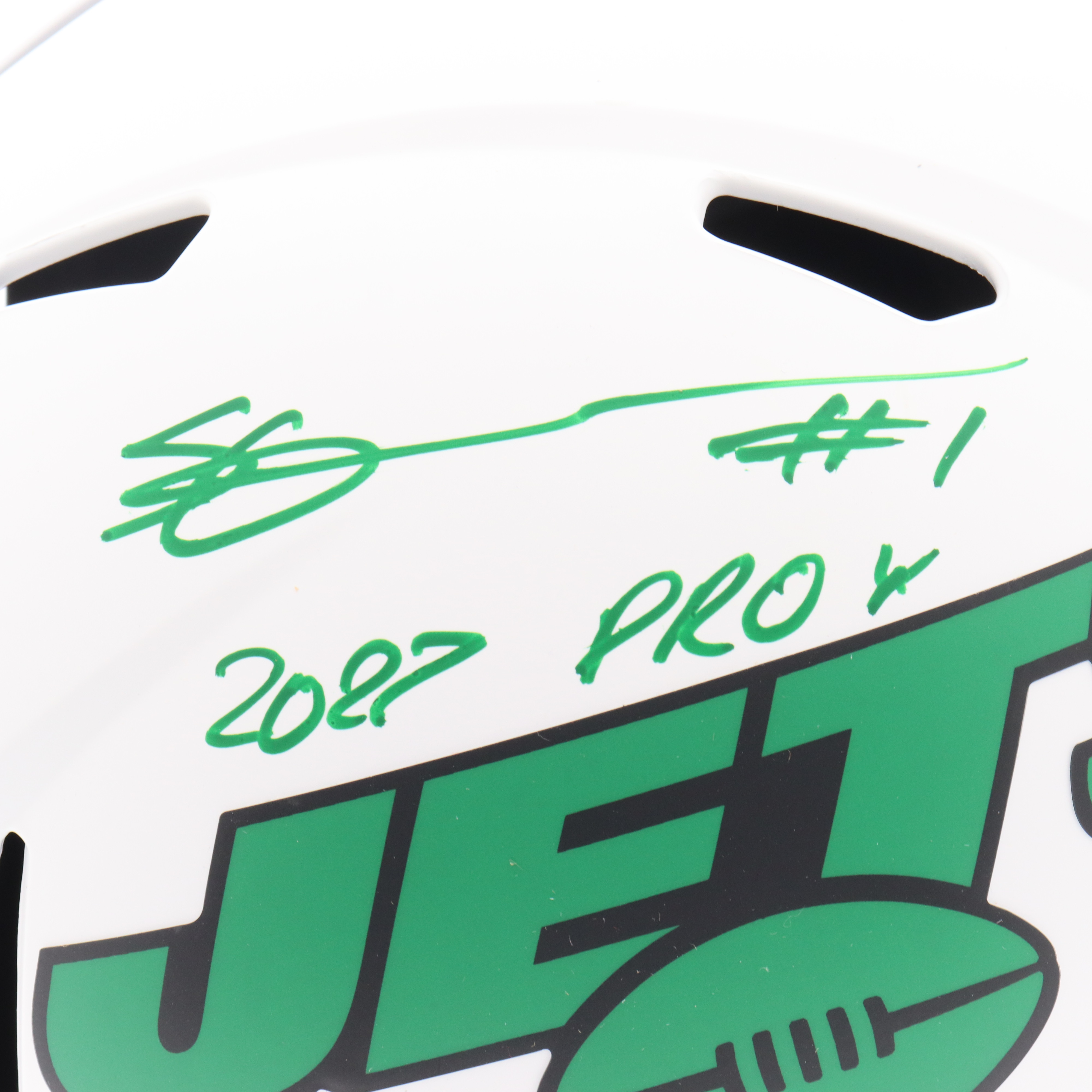 Ahmad "Sauce" Gardner Signed Jets Full-Size Lunar Eclipse Alternate Speed Helmet Inscribed "2021 DPOY" (Beckett) at PristineAuction.com Ahmad "Sauce" Gardner Signed Jets Full-Size Lunar Eclipse Alternate Speed Helmet Inscribed "2021 DPOY" (Beckett) at PristineAuction.com