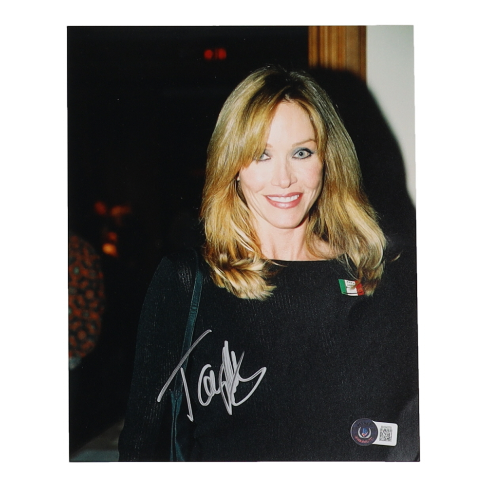 Tanya Roberts Signed 8x10 Photo (Beckett) | Pristine Auction
