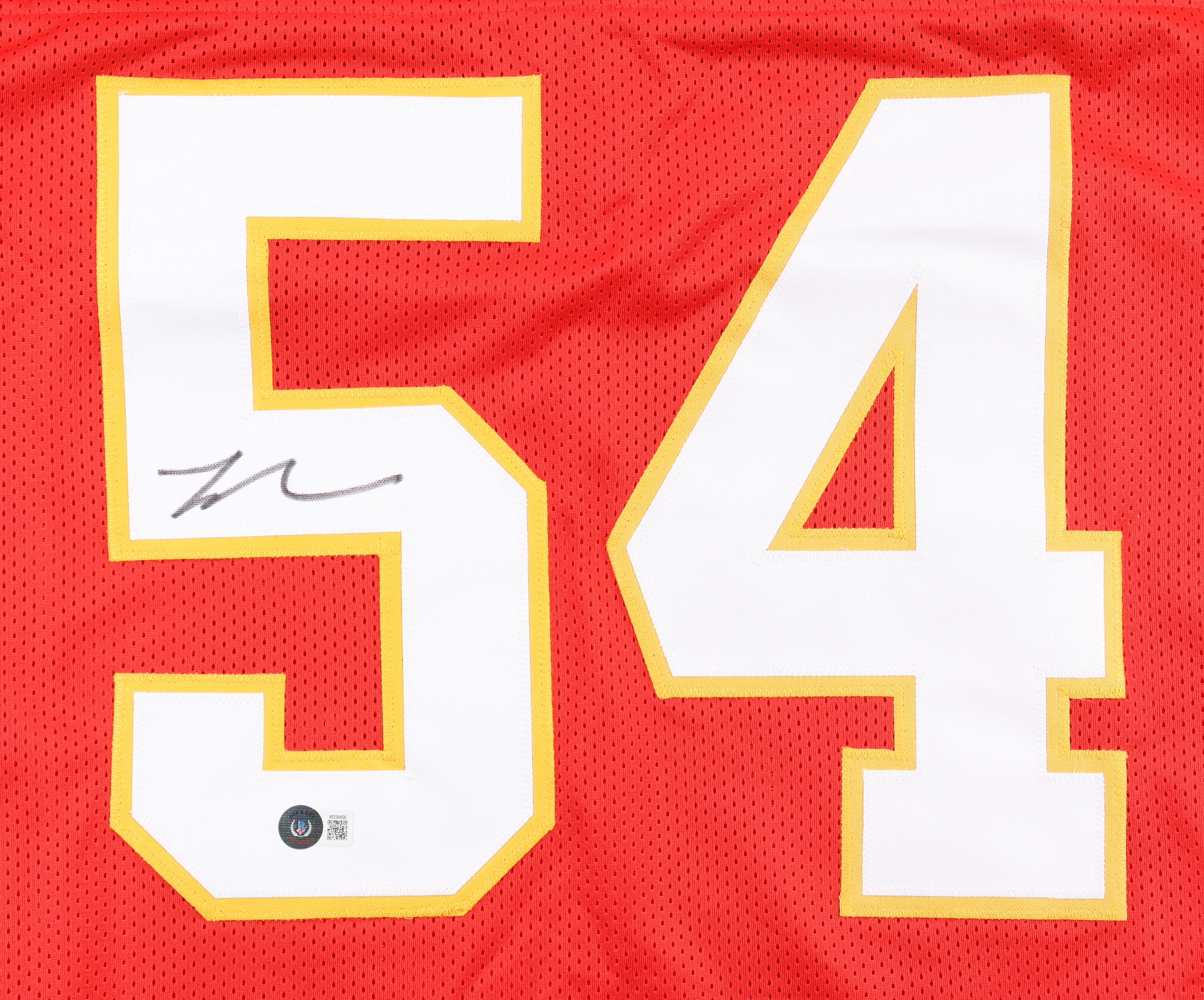 Leo Chenal Signed Jersey (Beckett) at PristineAuction.com Leo Chenal Signed Jersey (Beckett) at PristineAuction.com