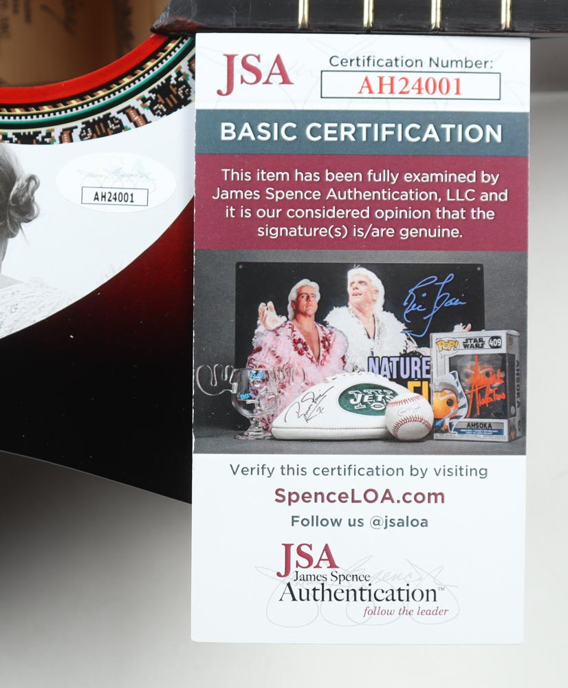 Taylor Swift Signed 38" Acoustic Guitar (JSA) at PristineAuction.com Taylor Swift Signed 38" Acoustic Guitar (JSA) at PristineAuction.com