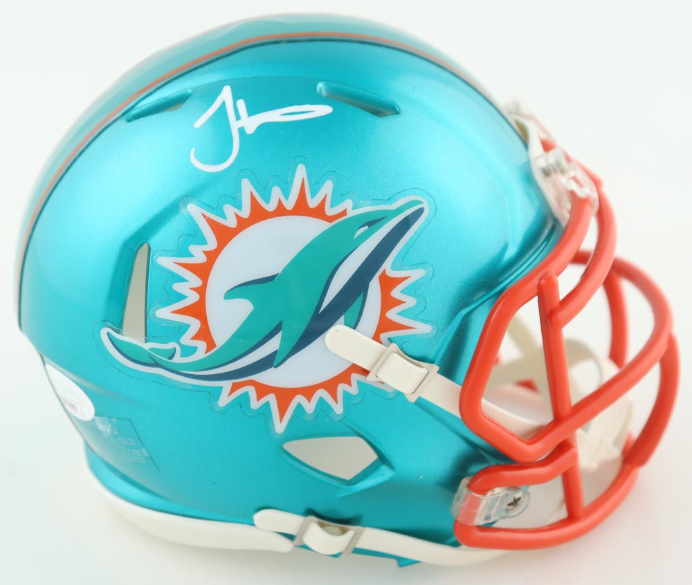 Tyreek Hill Signed Dolphins Flash Alternate Speed Mini Helmet (JSA) at PristineAuction.com Tyreek Hill Signed Dolphins Flash Alternate Speed Mini Helmet (JSA) at PristineAuction.com