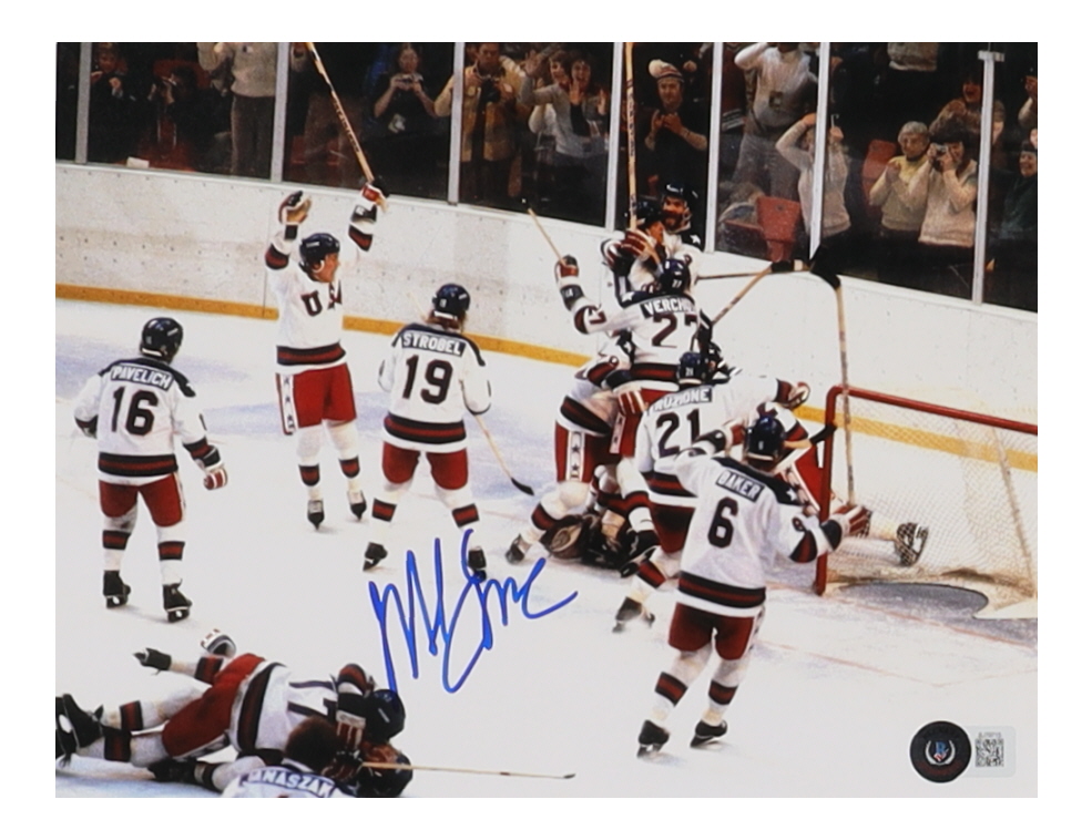 Mike Eruzione Signed Team USA 8x10 Photo (Beckett) at PristineAuction.com Mike Eruzione Signed Team USA 8x10 Photo (Beckett) at PristineAuction.com