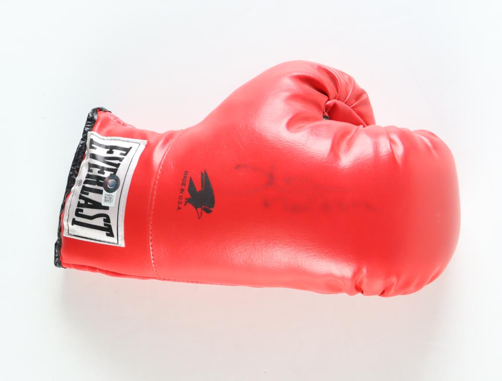 Ken Norton Signed Everlast Boxing Glove With Display Case (Beckett) at PristineAuction.com Ken Norton Signed Everlast Boxing Glove With Display Case (Beckett) at PristineAuction.com