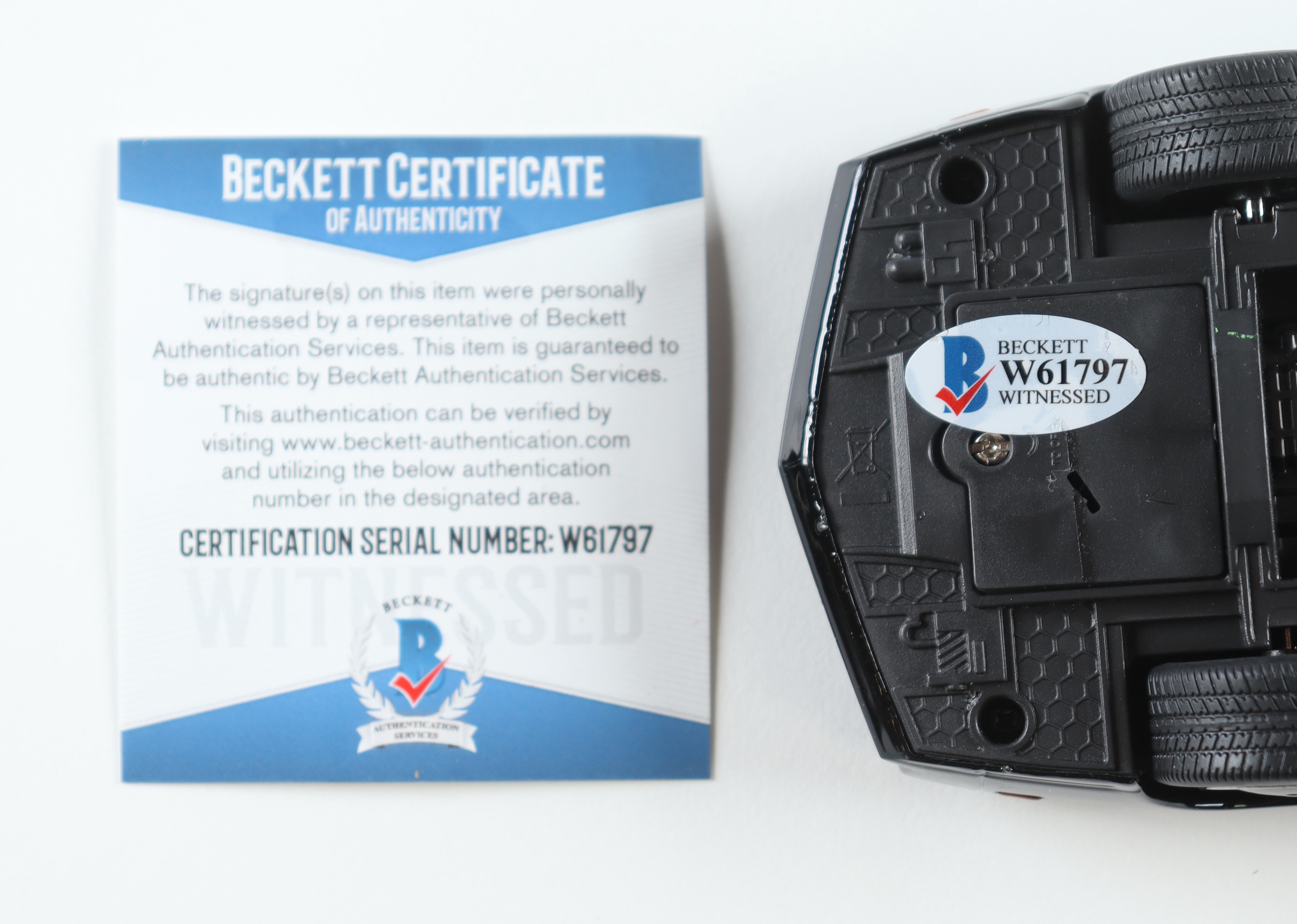 David Hasselhoff Signed "Knight Rider" 1:24 Diecast Car (Beckett) at PristineAuction.com David Hasselhoff Signed "Knight Rider" 1:24 Diecast Car (Beckett) at PristineAuction.com
