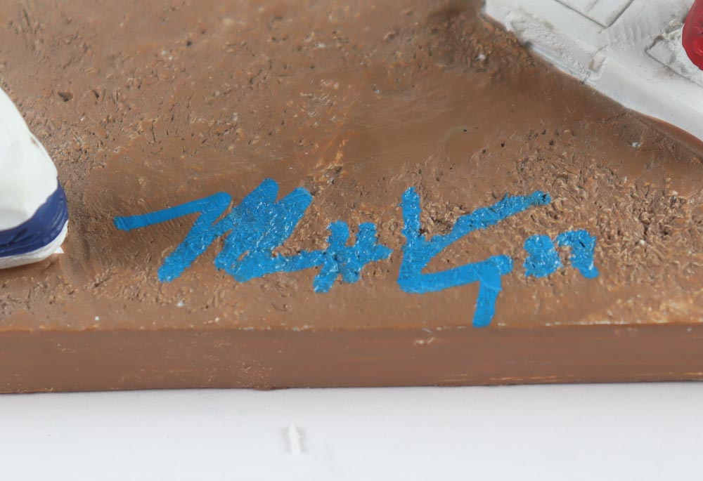 Matt Kemp Signed Dodgers Ceramic Bobblehead (Beckett) at PristineAuction.com Matt Kemp Signed Dodgers Ceramic Bobblehead (Beckett) at PristineAuction.com