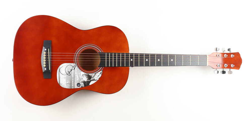 Taylor Swift Signed 39" Acoustic Guitar (Beckett) at PristineAuction.com Taylor Swift Signed 39" Acoustic Guitar (Beckett) at PristineAuction.com