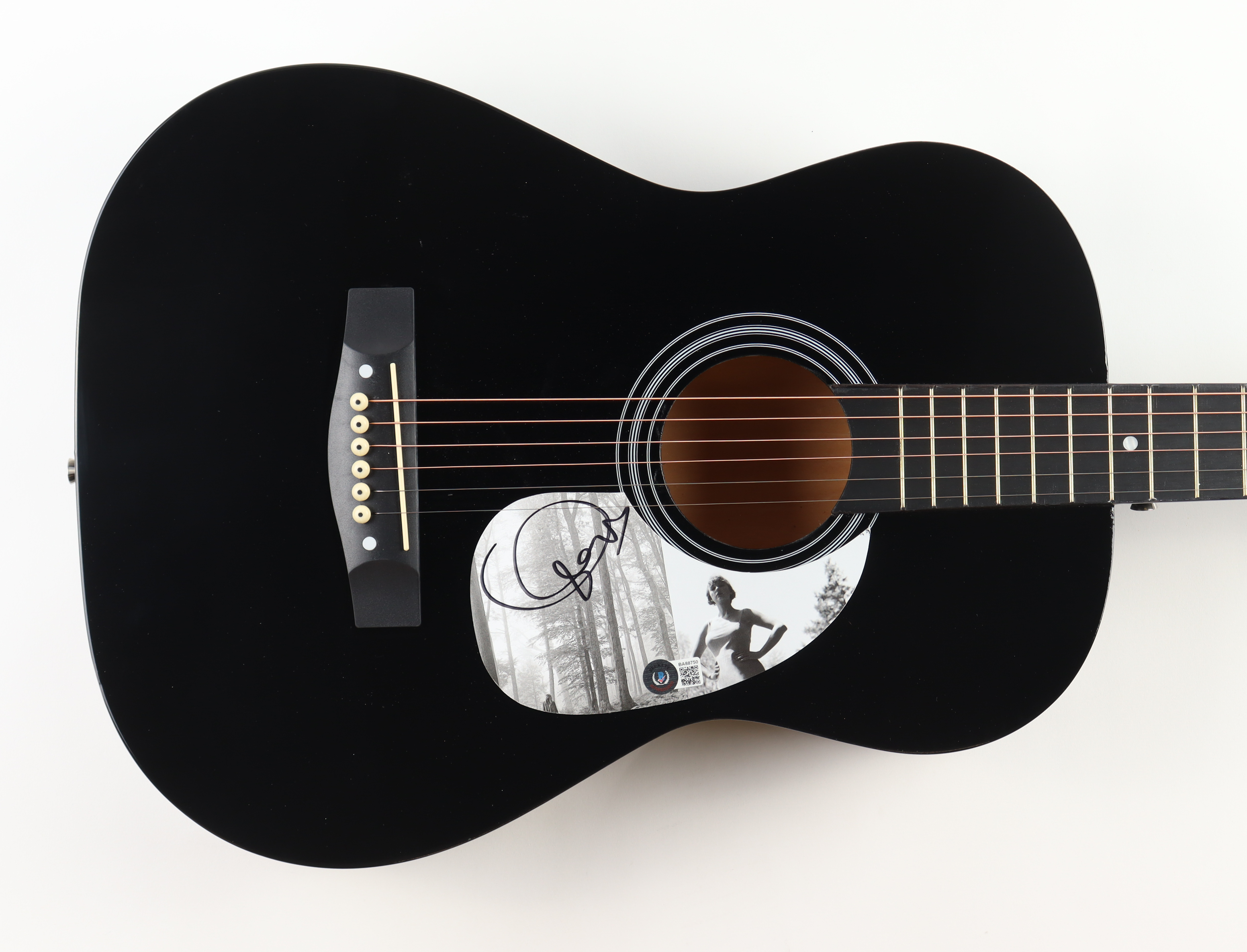 Taylor Swift Signed 39" Acoustic Guitar (Beckett) at PristineAuction.com Taylor Swift Signed 39" Acoustic Guitar (Beckett) at PristineAuction.com