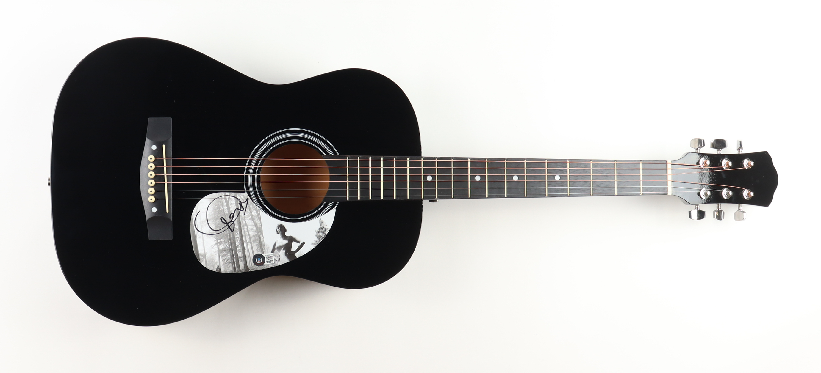 Taylor Swift Signed 39" Acoustic Guitar (Beckett) at PristineAuction.com Taylor Swift Signed 39" Acoustic Guitar (Beckett) at PristineAuction.com