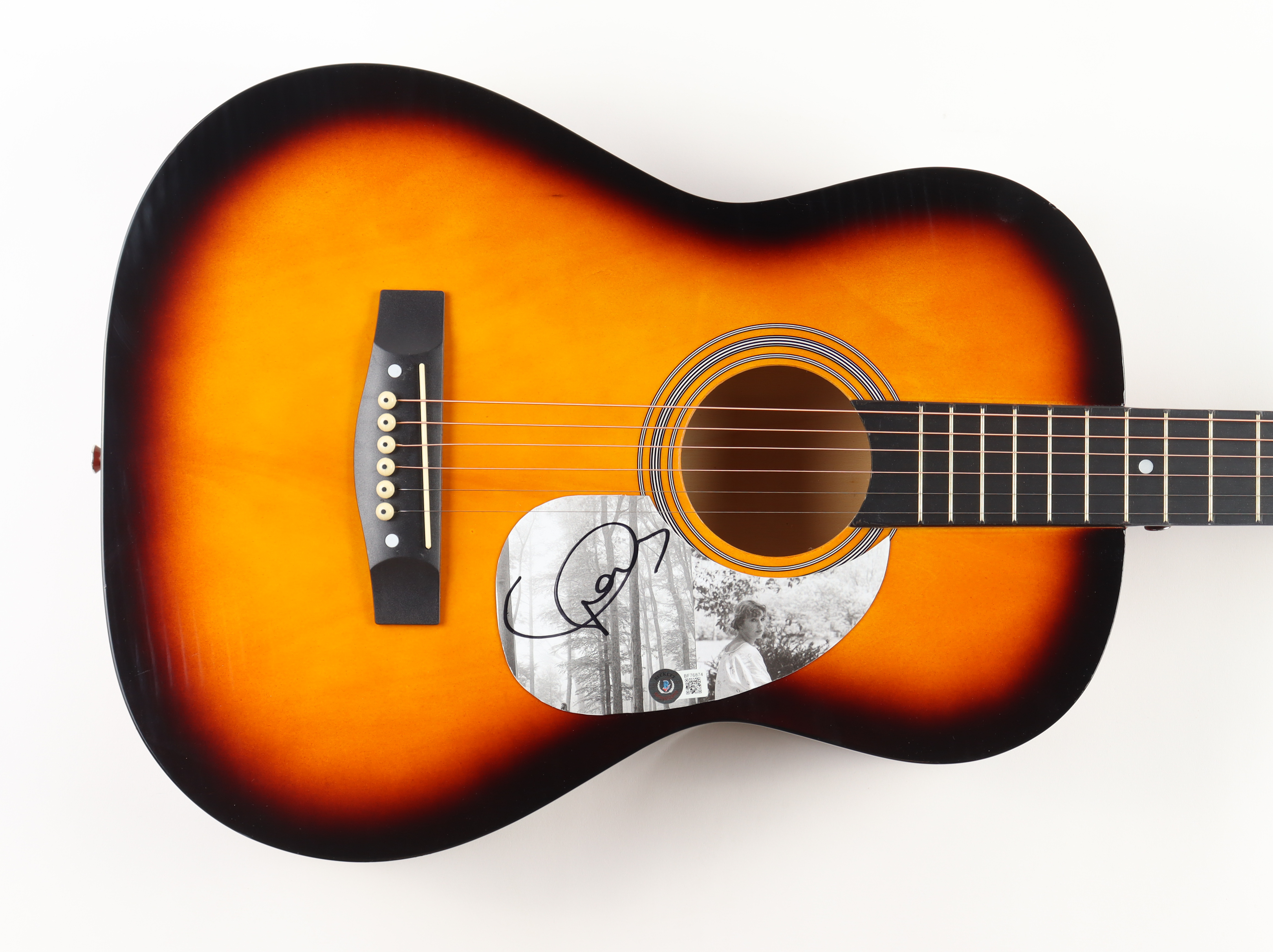 Taylor Swift Signed 39" Acoustic Guitar (Beckett) at PristineAuction.com Taylor Swift Signed 39" Acoustic Guitar (Beckett) at PristineAuction.com