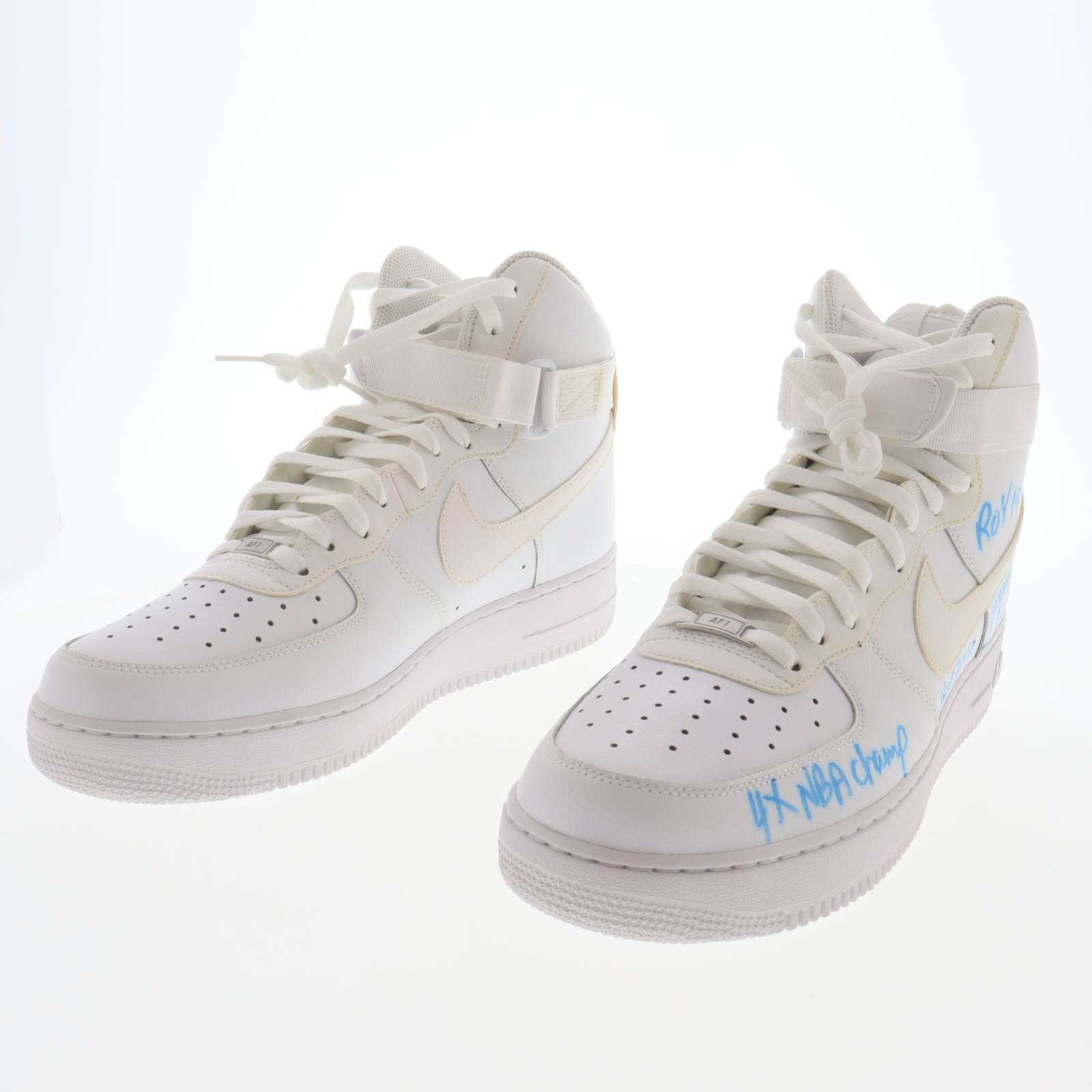 Jamaal Wilkes Signed Pair of Nike Air Force 1 Shoes with (3) Career Stat Inscriptions (PSA) at PristineAuction.com Jamaal Wilkes Signed Pair of Nike Air Force 1 Shoes with (3) Career Stat Inscriptions (PSA) at PristineAuction.com