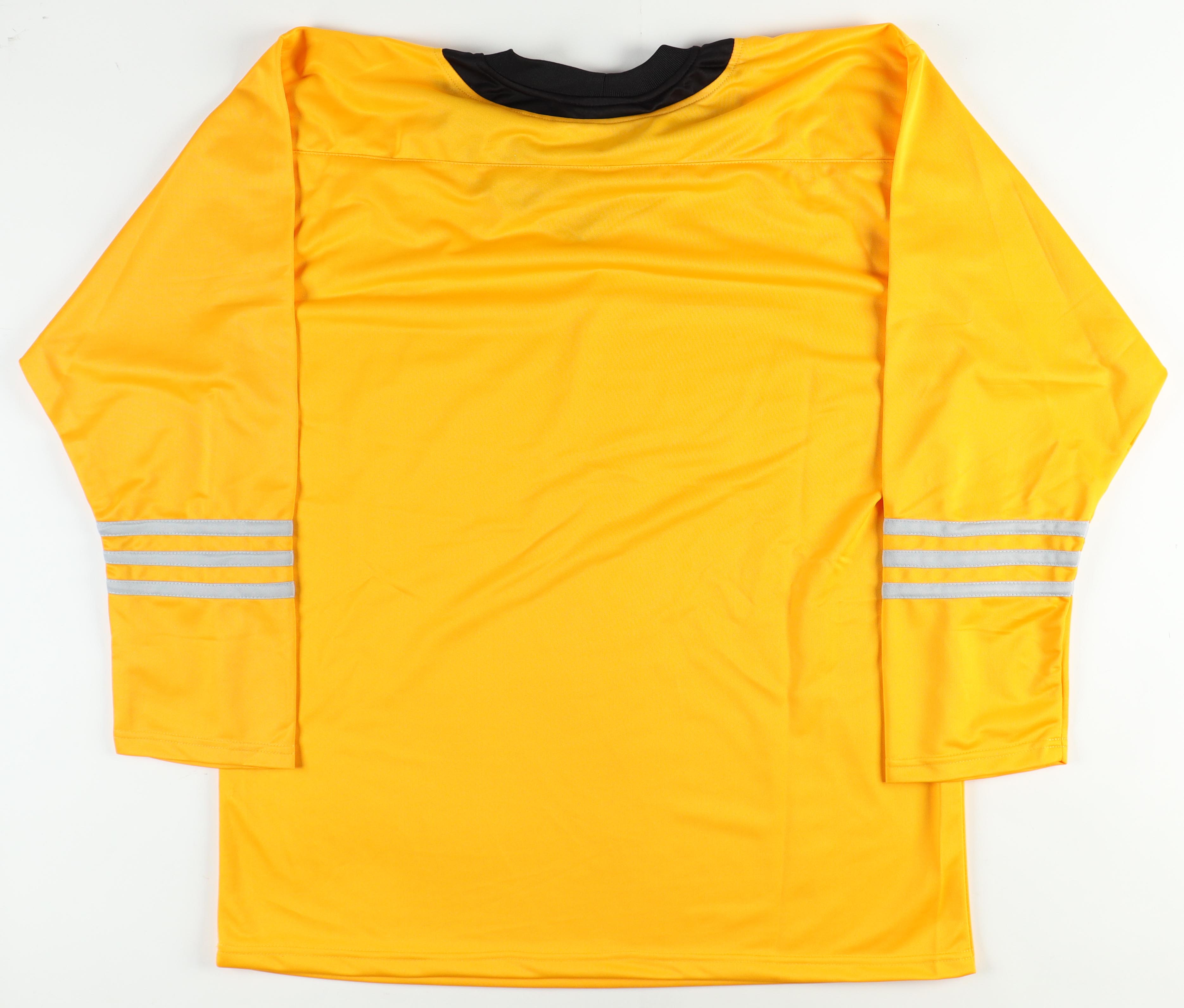 William Shatner Signed "Star Trek" Prop Uniform Shirt (JSA) at PristineAuction.com William Shatner Signed "Star Trek" Prop Uniform Shirt (JSA) at PristineAuction.com