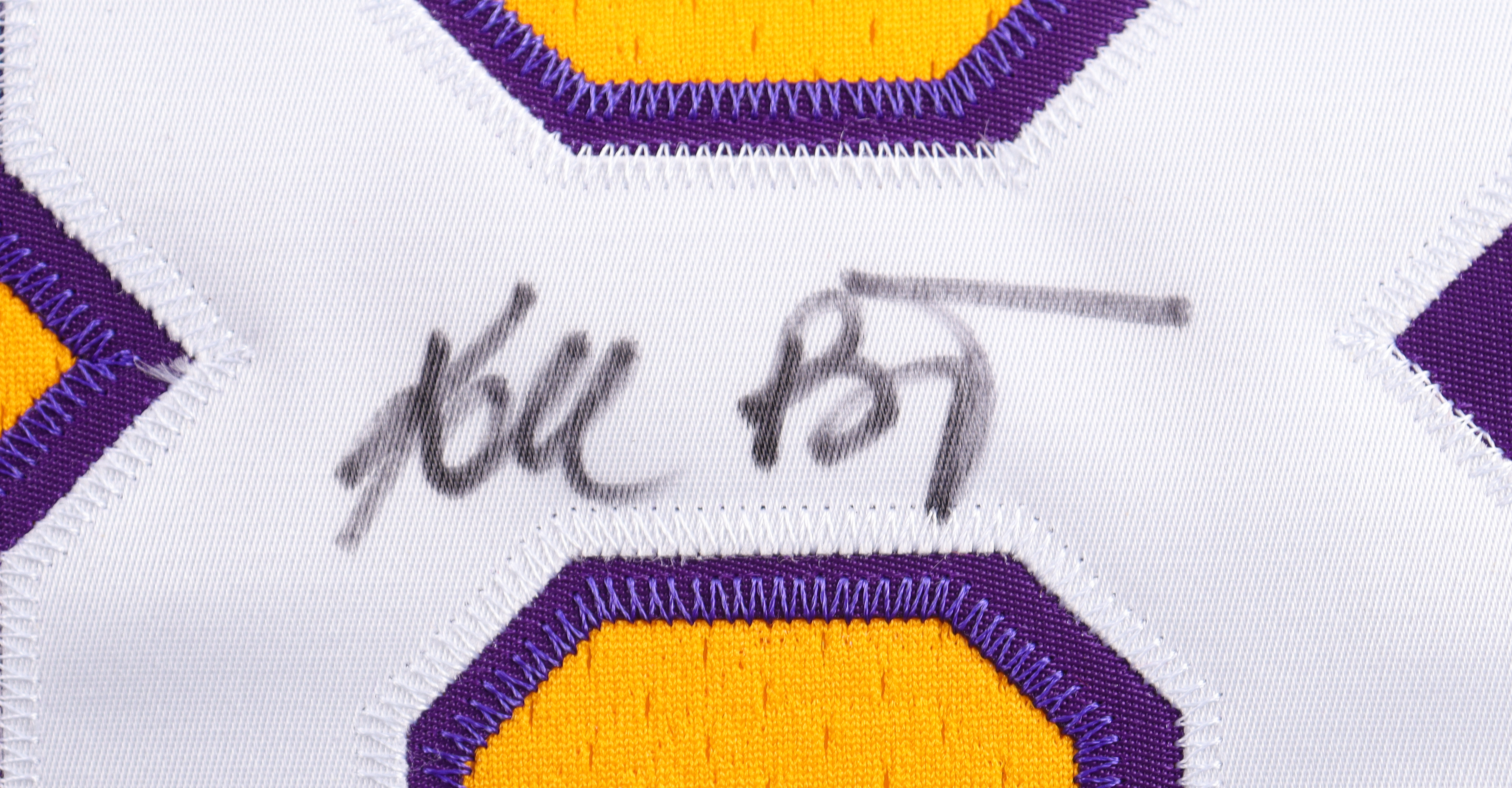 Kobe Bryant Signed Lakers 1996-97 Mitchell & Ness Jersey (PSA & Beckett) at PristineAuction.com Kobe Bryant Signed Lakers 1996-97 Mitchell & Ness Jersey (PSA & Beckett) at PristineAuction.com