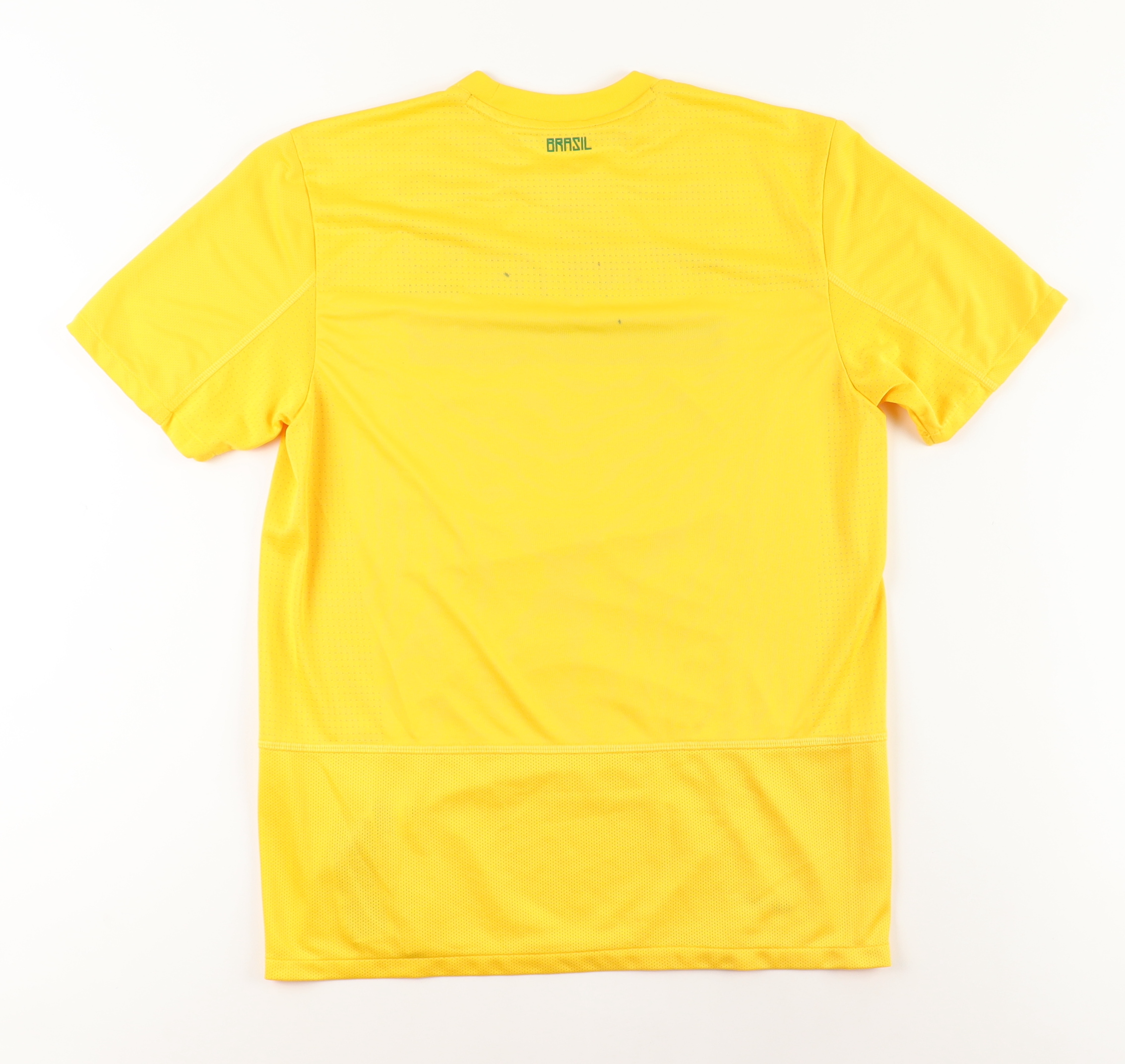 Pele Signed Brazil National Team Jersey (JSA) at PristineAuction.com Pele Signed Brazil National Team Jersey (JSA) at PristineAuction.com