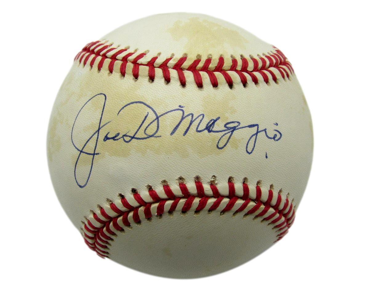 Joe DiMaggio Signed OAL Baseball (Beckett) at PristineAuction.com Joe DiMaggio Signed OAL Baseball (Beckett) at PristineAuction.com