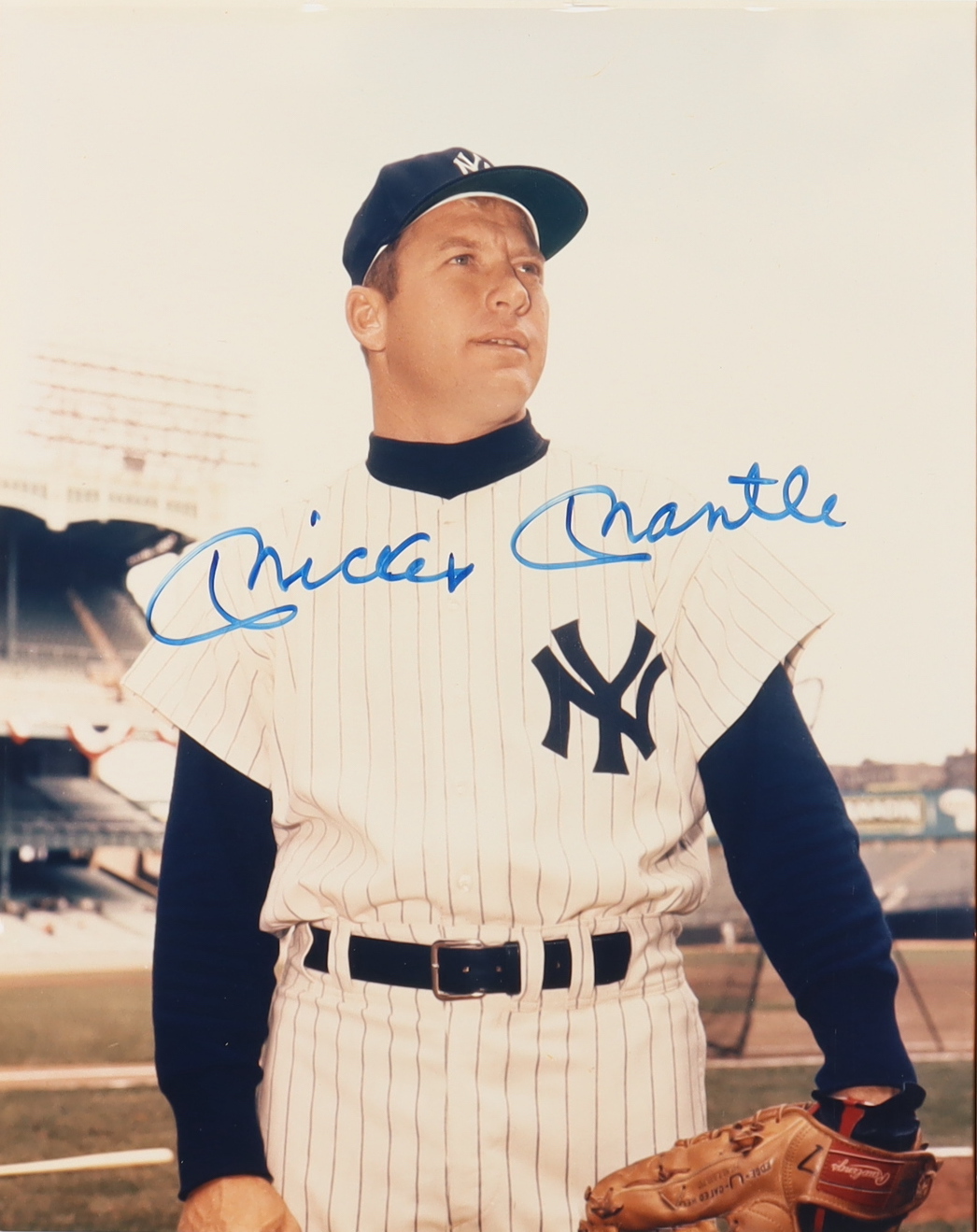 Mickey Mantle Signed Yankees 8x10 Photo (Beckett) at PristineAuction.com Mickey Mantle Signed Yankees 8x10 Photo (Beckett) at PristineAuction.com