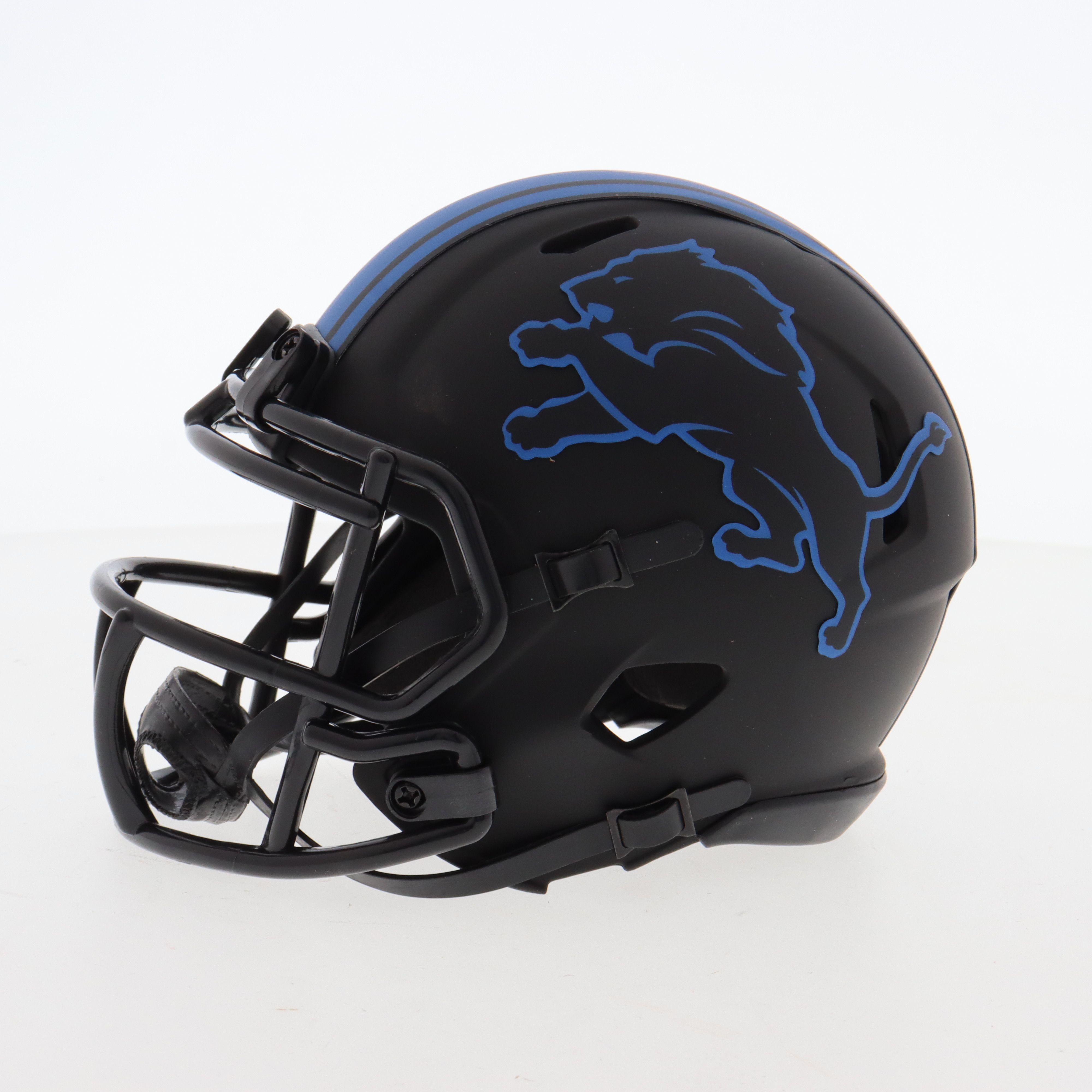 Billy Sims Signed Lions Eclipse Alternate Speed Mini Helmet Inscribed "80 R.O.Y." (Beckett) at PristineAuction.com Billy Sims Signed Lions Eclipse Alternate Speed Mini Helmet Inscribed "80 R.O.Y." (Beckett) at PristineAuction.com