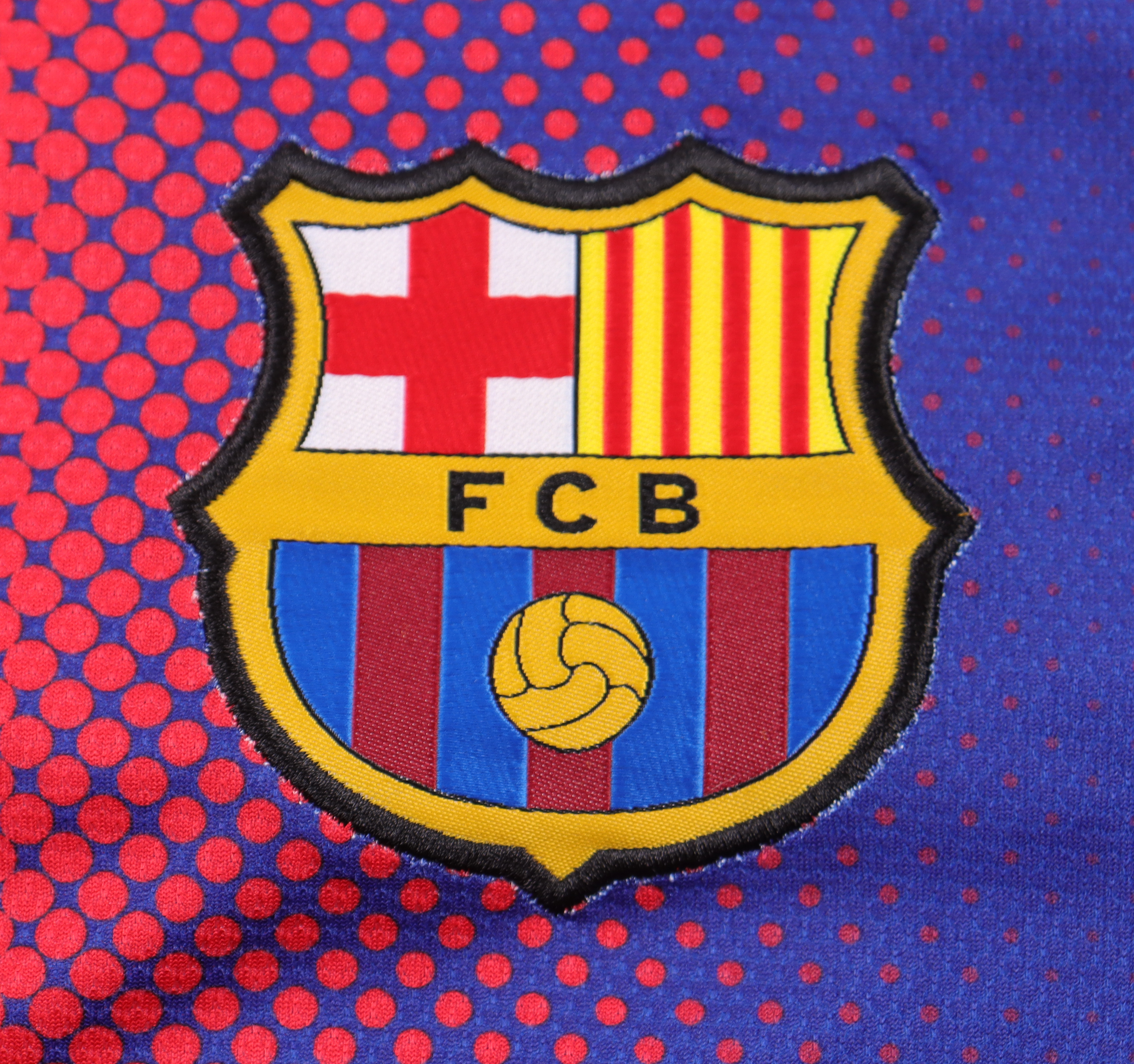 Lionel Messi Signed FC Barcelona Jersey Inscribed "Leo" (Beckett) at PristineAuction.com Lionel Messi Signed FC Barcelona Jersey Inscribed "Leo" (Beckett) at PristineAuction.com