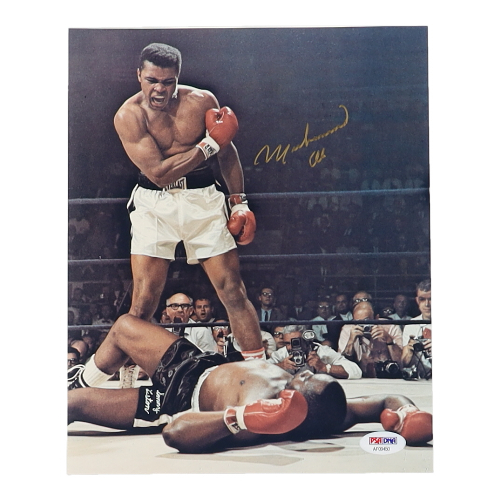 Muhammad Ali Signed 8x10 Photo (PSA) | Pristine Auction