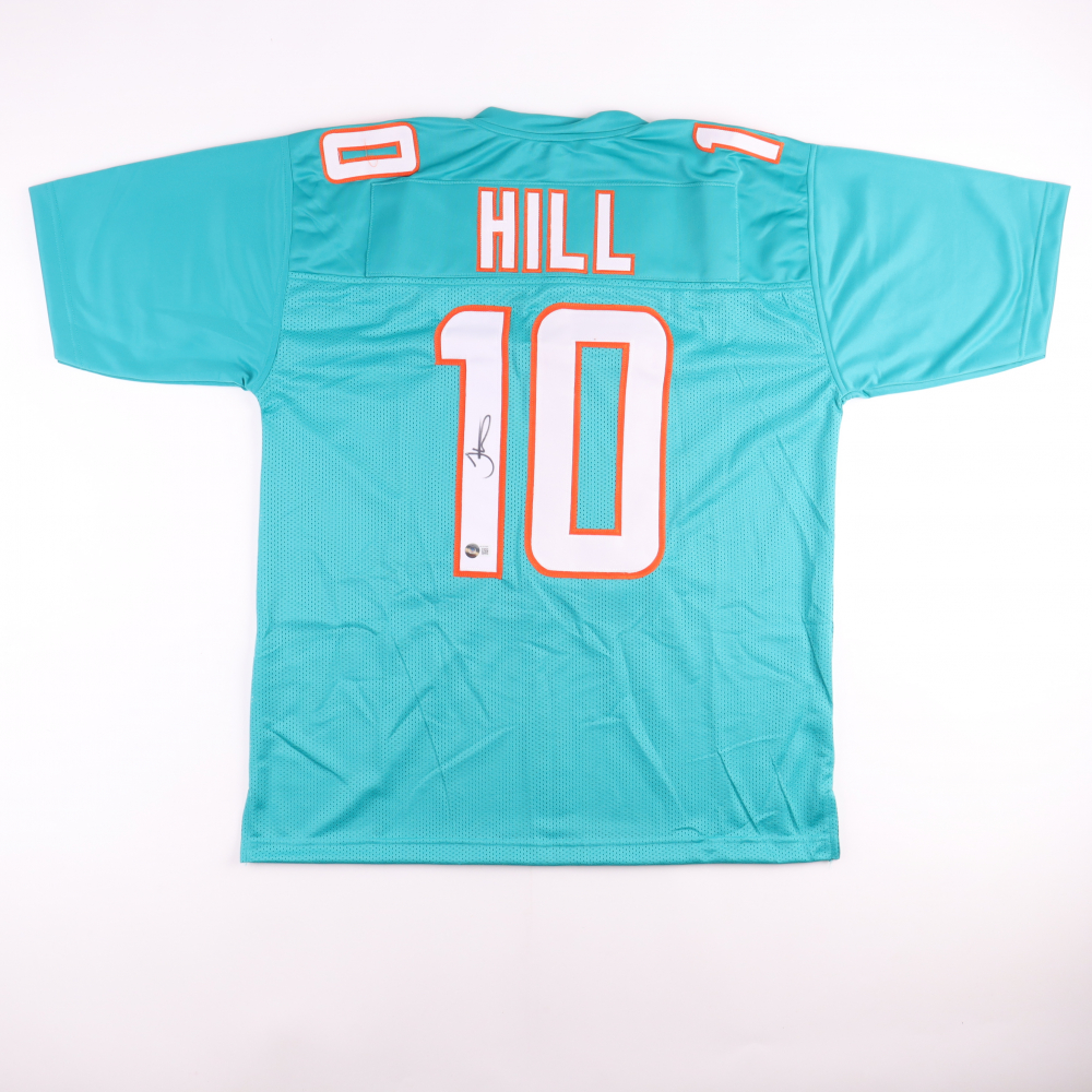 Tyreek Hill Signed Jersey (Beckett) at PristineAuction.com Tyreek Hill Signed Jersey (Beckett) at PristineAuction.com