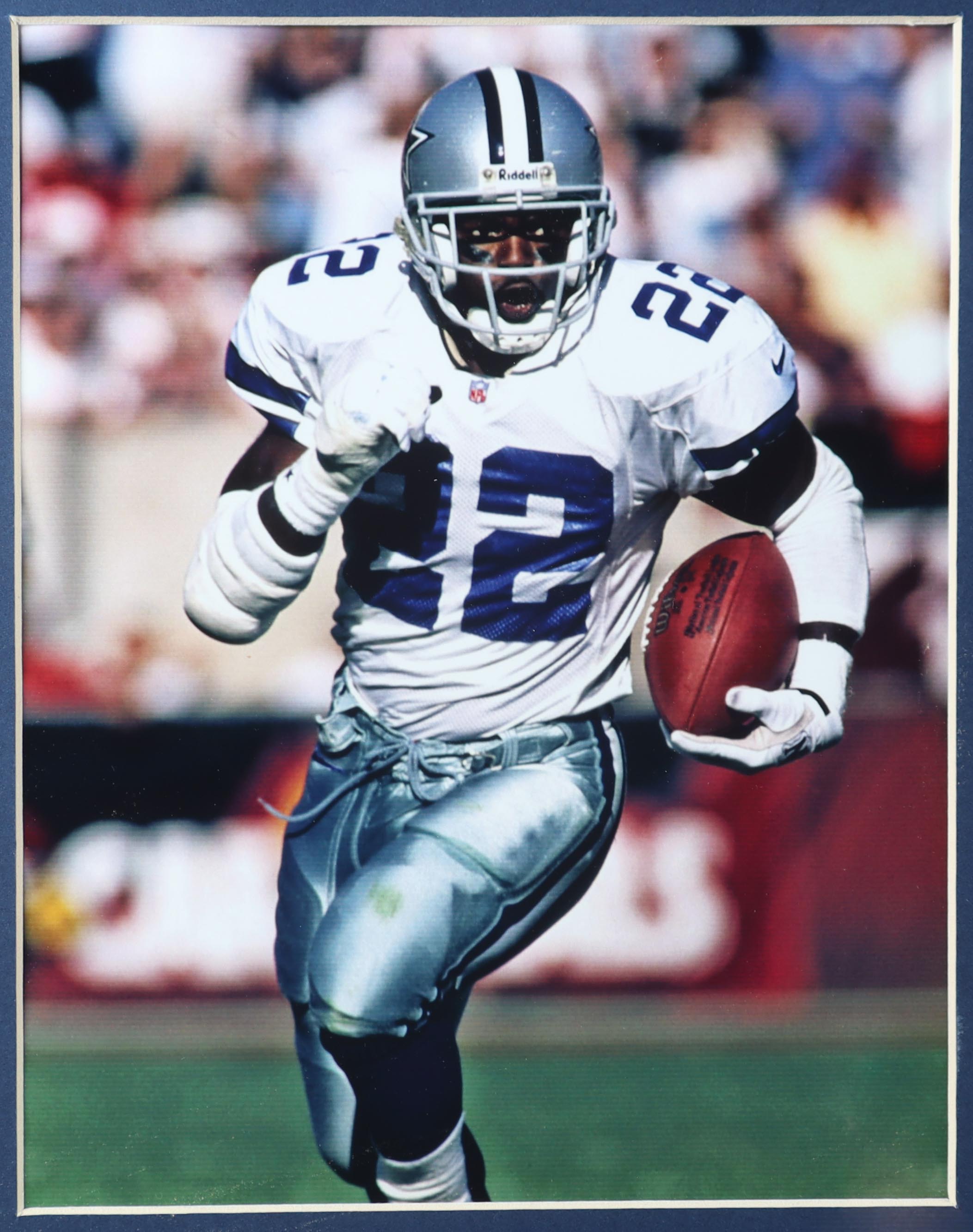 Emmitt Smith Signed Custom Framed Jersey Display (Beckett & Prova) at PristineAuction.com Emmitt Smith Signed Custom Framed Jersey Display (Beckett & Prova) at PristineAuction.com