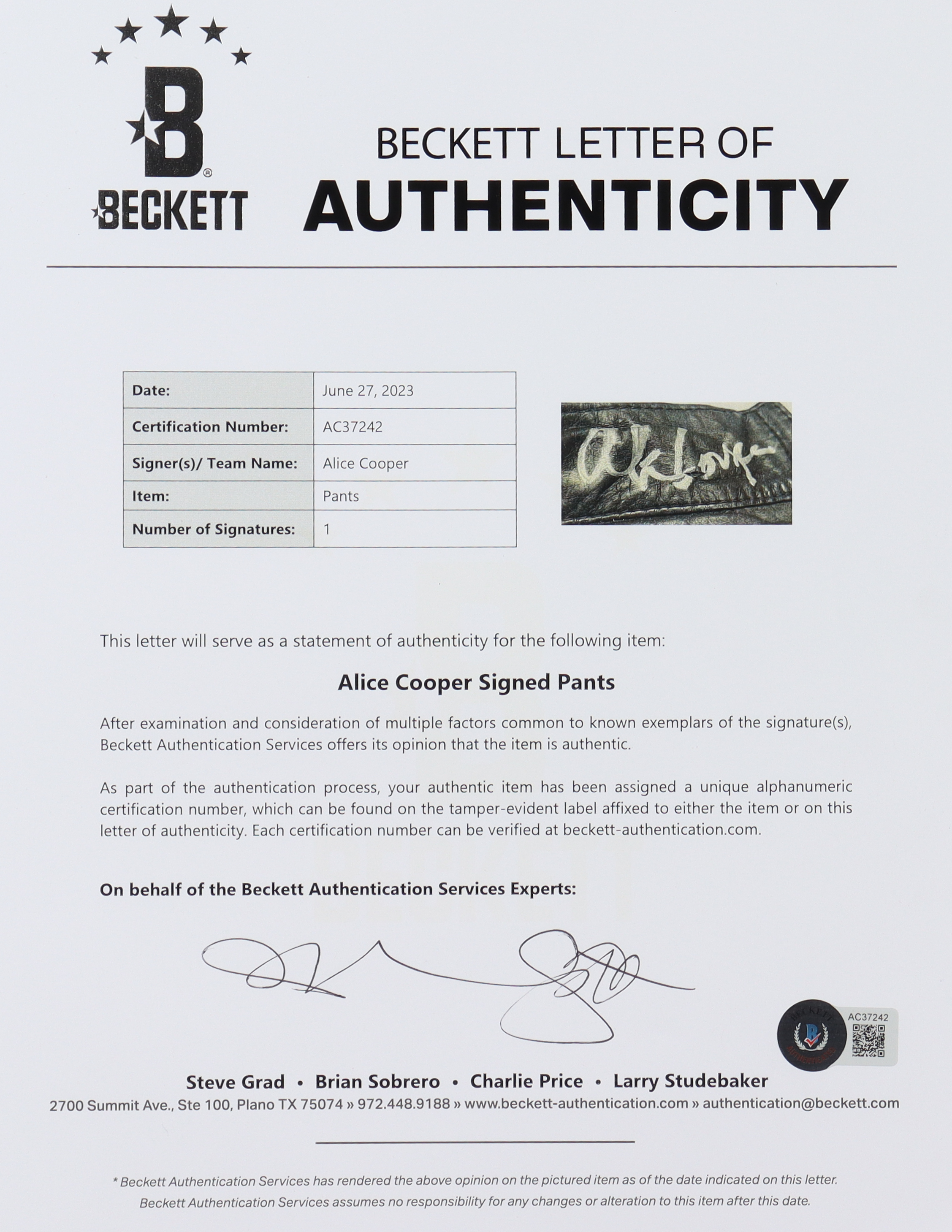 Alice Cooper Signed Stage | Concert Worn Leather Pants from the 1980's (Photo Matched) (Beckett LOA) at PristineAuction.com Alice Cooper Signed Stage | Concert Worn Leather Pants from the 1980's (Photo Matched) (Beckett LOA) at PristineAuction.com