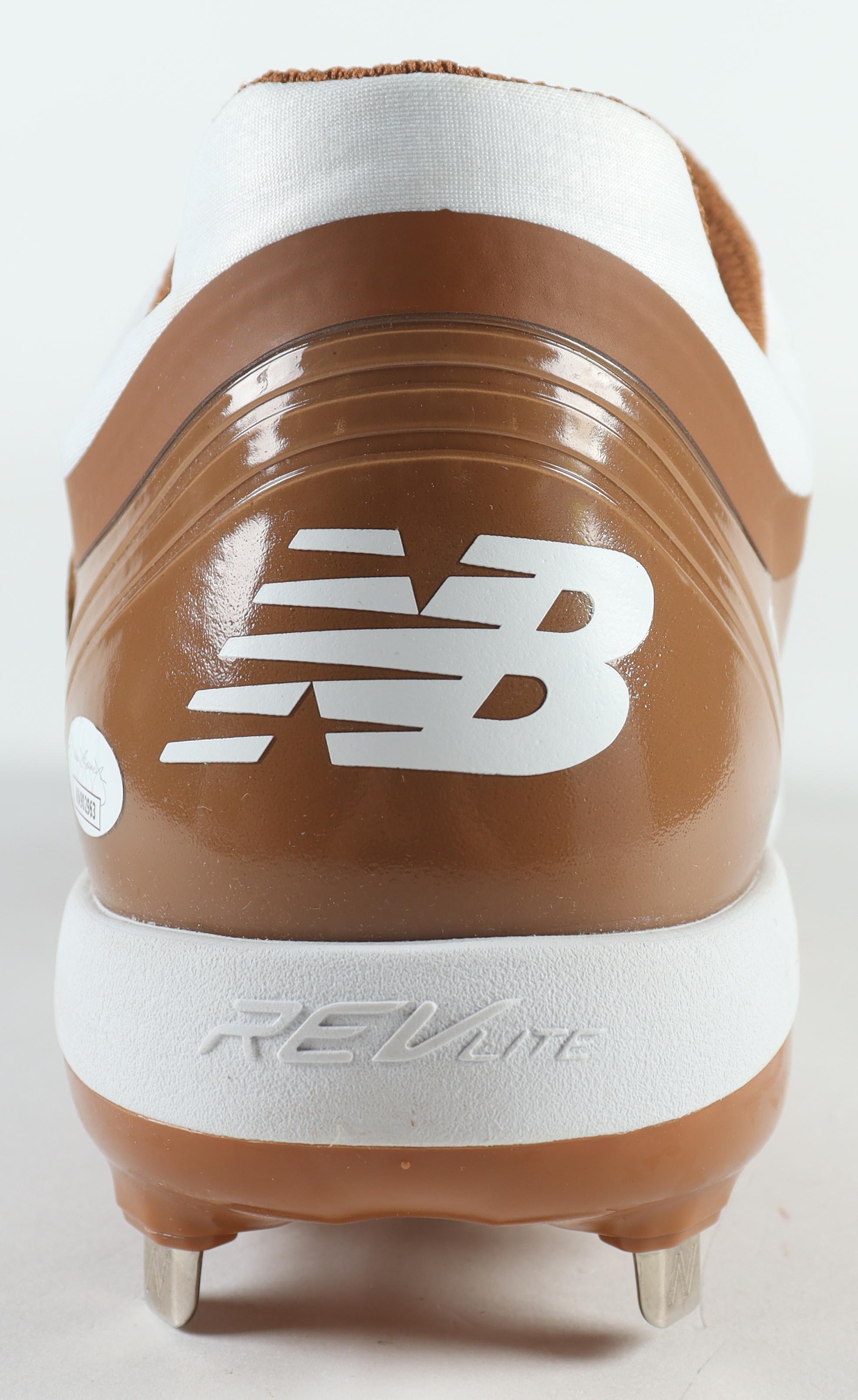 Frank Thomas Signed New Balance Baseball Cleat (JSA) at PristineAuction.com Frank Thomas Signed New Balance Baseball Cleat (JSA) at PristineAuction.com