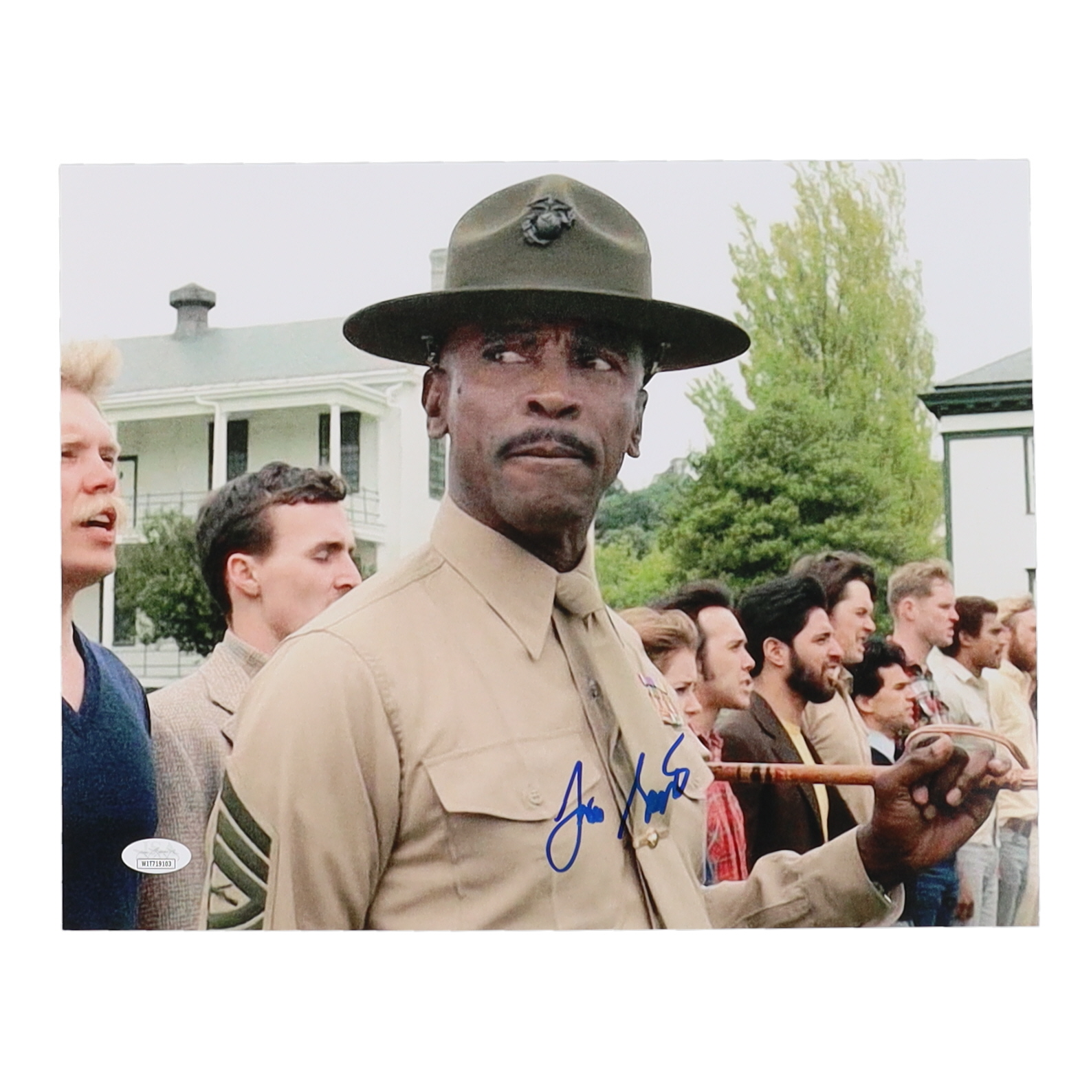 Louis Gossett Jr. Signed "An Officer And A Gentleman" 11x14 Photo (JSA) at PristineAuction.com Louis Gossett Jr. Signed "An Officer And A Gentleman" 11x14 Photo (JSA) at PristineAuction.com