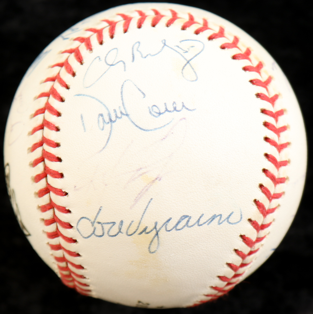 2000 World Series Baseball Yankees Team Signed by (19) with Mariano Rivera, Dave Cone, Andy Pettitte, Joe Torre, & Jose Canseco with Display Case (PSA) at PristineAuction.com 2000 World Series Baseball Yankees Team Signed by (19) with Mariano Rivera, Dave Cone, Andy Pettitte, Joe Torre, & Jose Canseco with Display Case (PSA) at PristineAuction.com