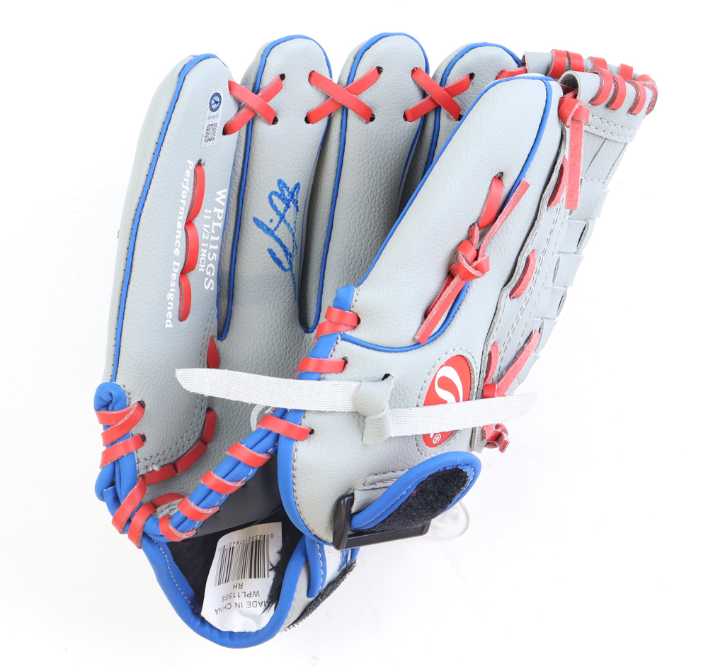 Wander Franco Signed Rawlings Baseball Glove (Franco) at PristineAuction.com Wander Franco Signed Rawlings Baseball Glove (Franco) at PristineAuction.com