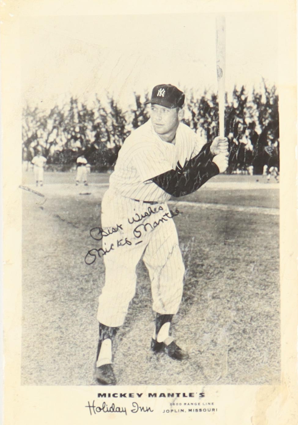 Mickey Mantle Yankees 5x7 Photo at PristineAuction.com Mickey Mantle Yankees 5x7 Photo at PristineAuction.com