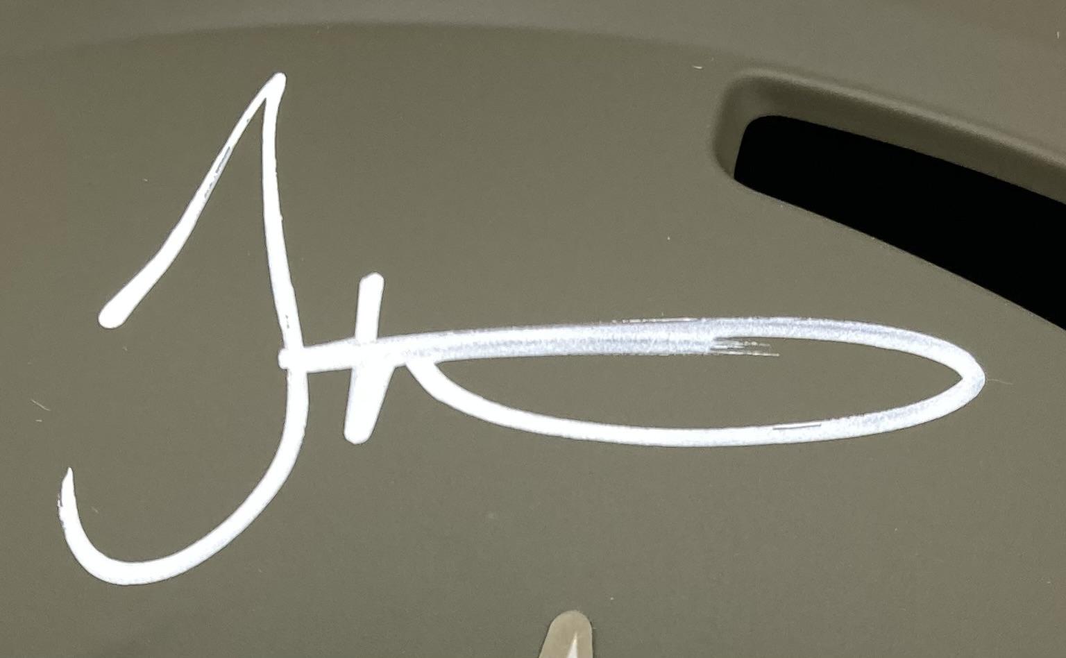 Tyreek Hill Signed Dolphins Full-Size Salute to Service Alternate Speed Helmet (Beckett) at PristineAuction.com Tyreek Hill Signed Dolphins Full-Size Salute to Service Alternate Speed Helmet (Beckett) at PristineAuction.com