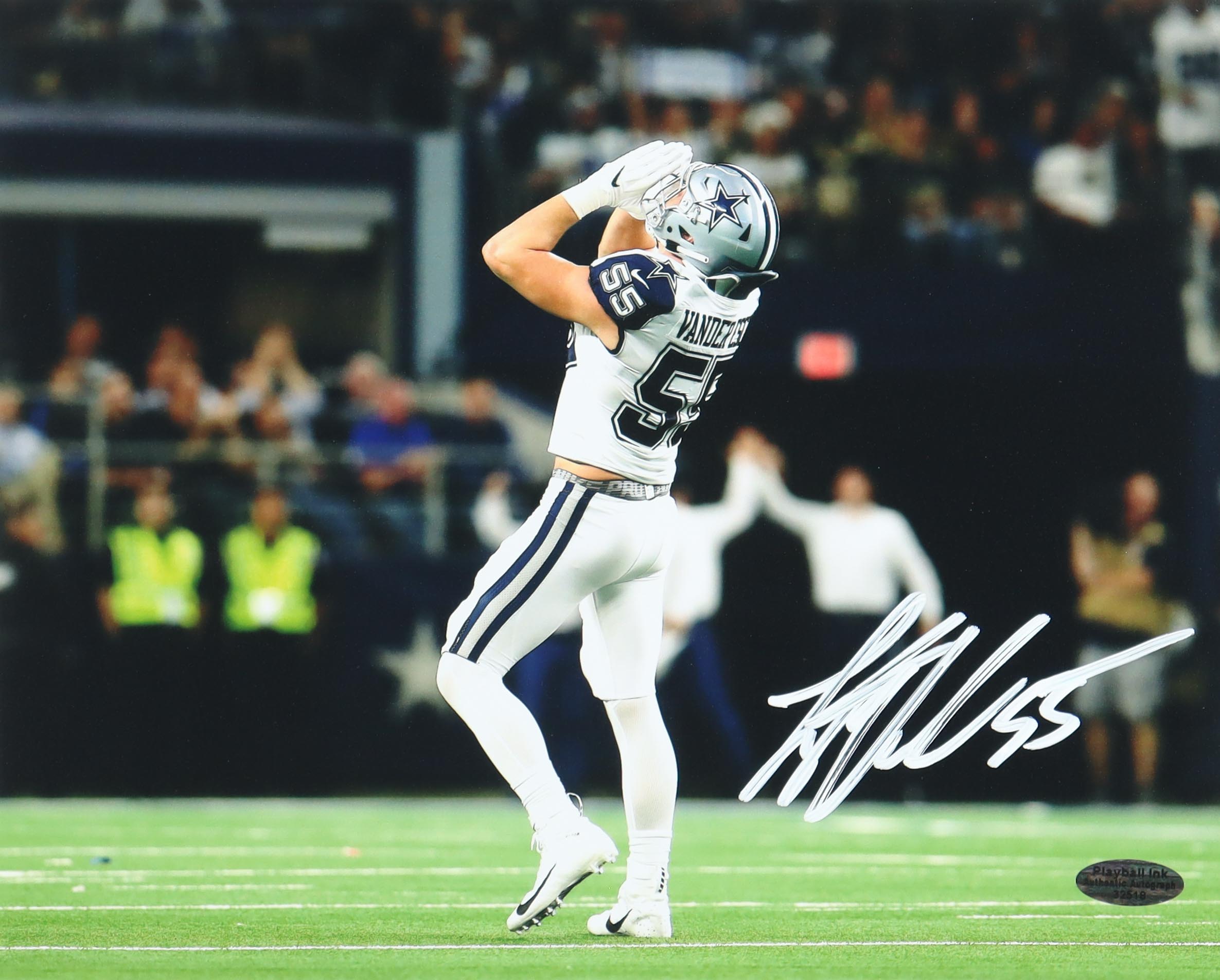 Leighton Vander Esch Signed Cowboys 8x10 Photo (Playball Ink) at PristineAuction.com Leighton Vander Esch Signed Cowboys 8x10 Photo (Playball Ink) at PristineAuction.com
