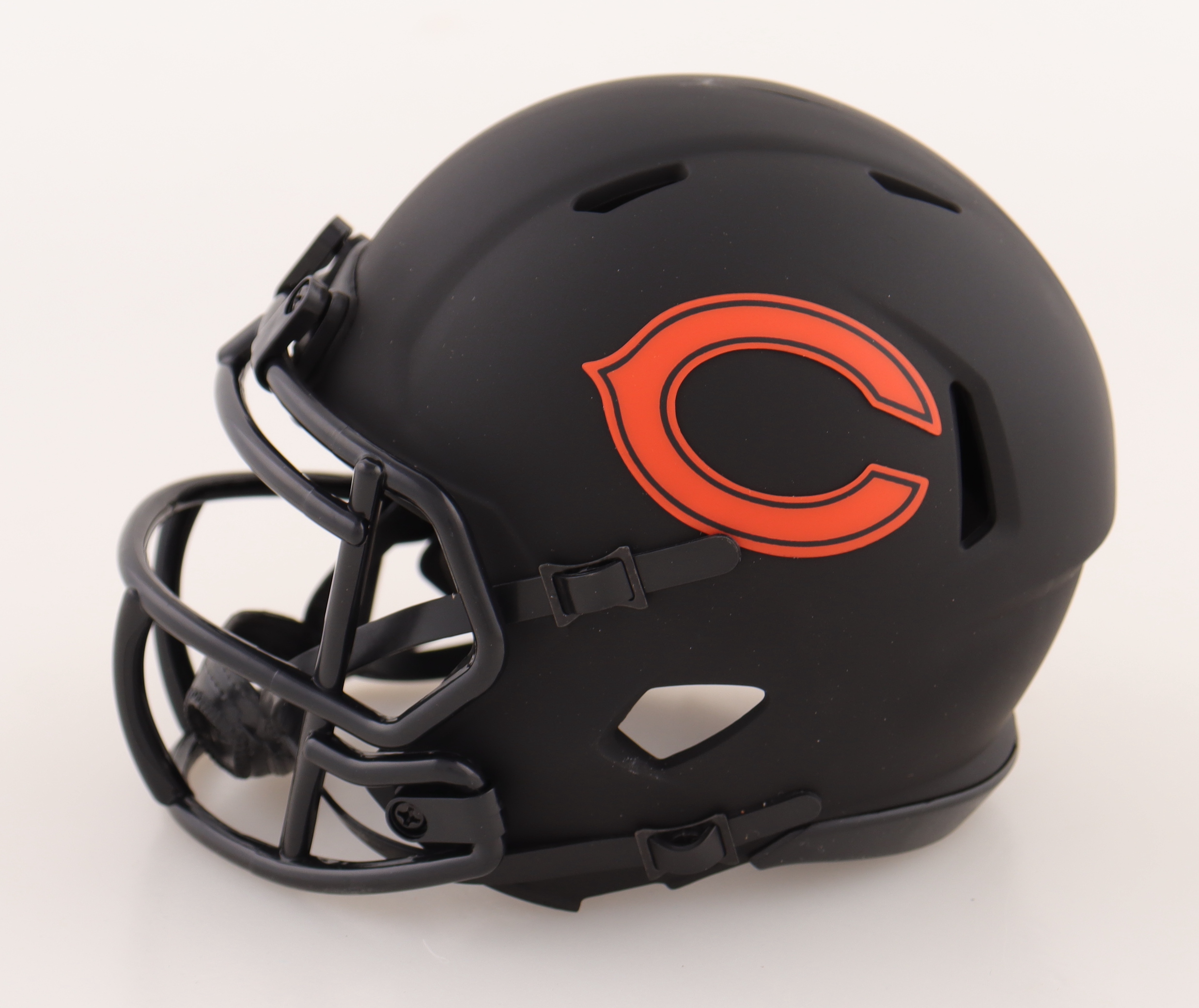 Cole Kmet Signed Bears Eclipse Alternate Speed Mini Helmet (Beckett) at PristineAuction.com Cole Kmet Signed Bears Eclipse Alternate Speed Mini Helmet (Beckett) at PristineAuction.com