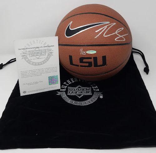 Ben Simmons Signed LE LSU Tigers Nike Basketball (UDA) at PristineAuction.com Ben Simmons Signed LE LSU Tigers Nike Basketball (UDA) at PristineAuction.com