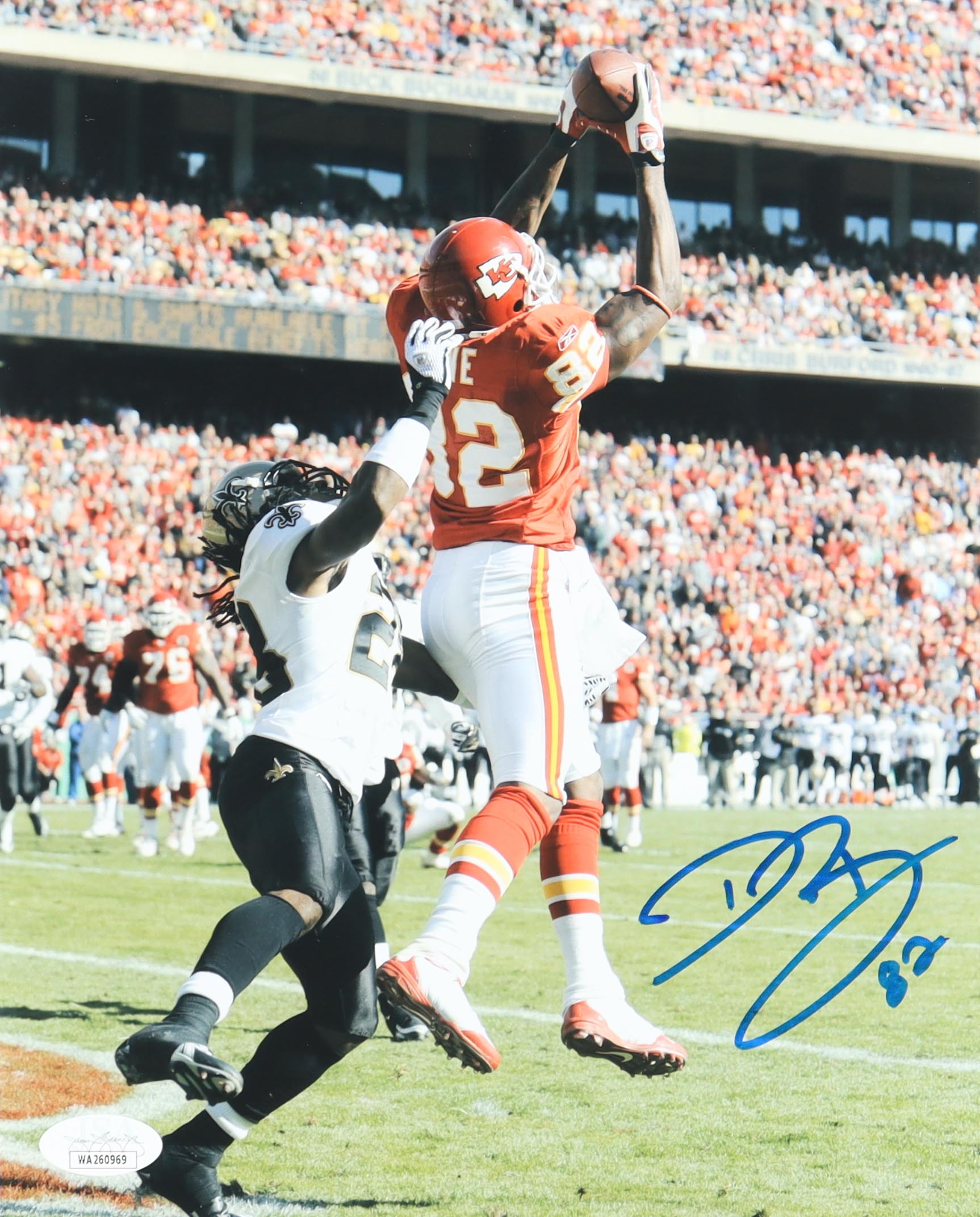 Dwayne Bowe Signed Chiefs 8x10 Photo (JSA) at PristineAuction.com Dwayne Bowe Signed Chiefs 8x10 Photo (JSA) at PristineAuction.com