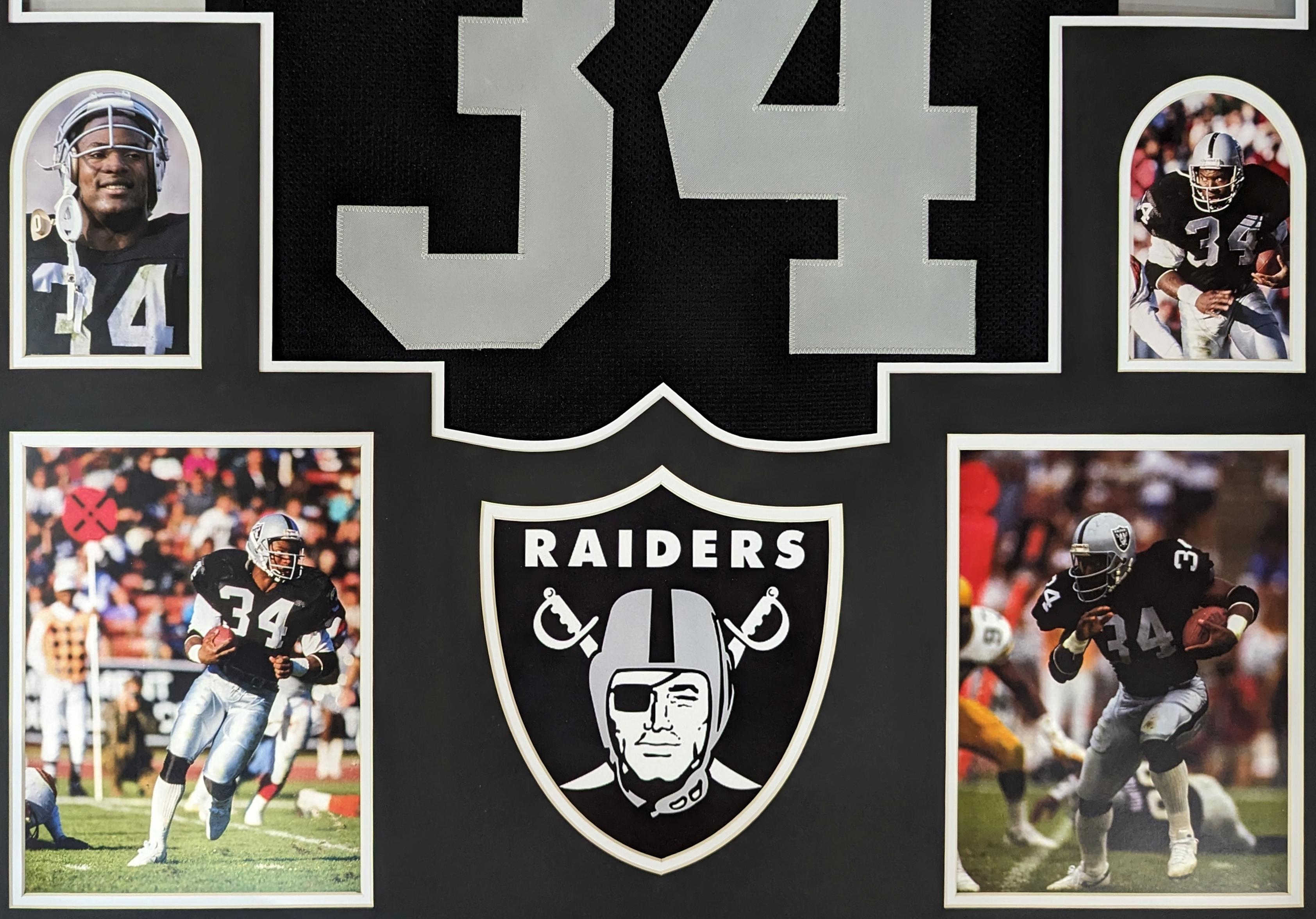 Bo Jackson Custom Framed Jersey Display at PristineAuction.com Bo Jackson Custom Framed Jersey Display at PristineAuction.com