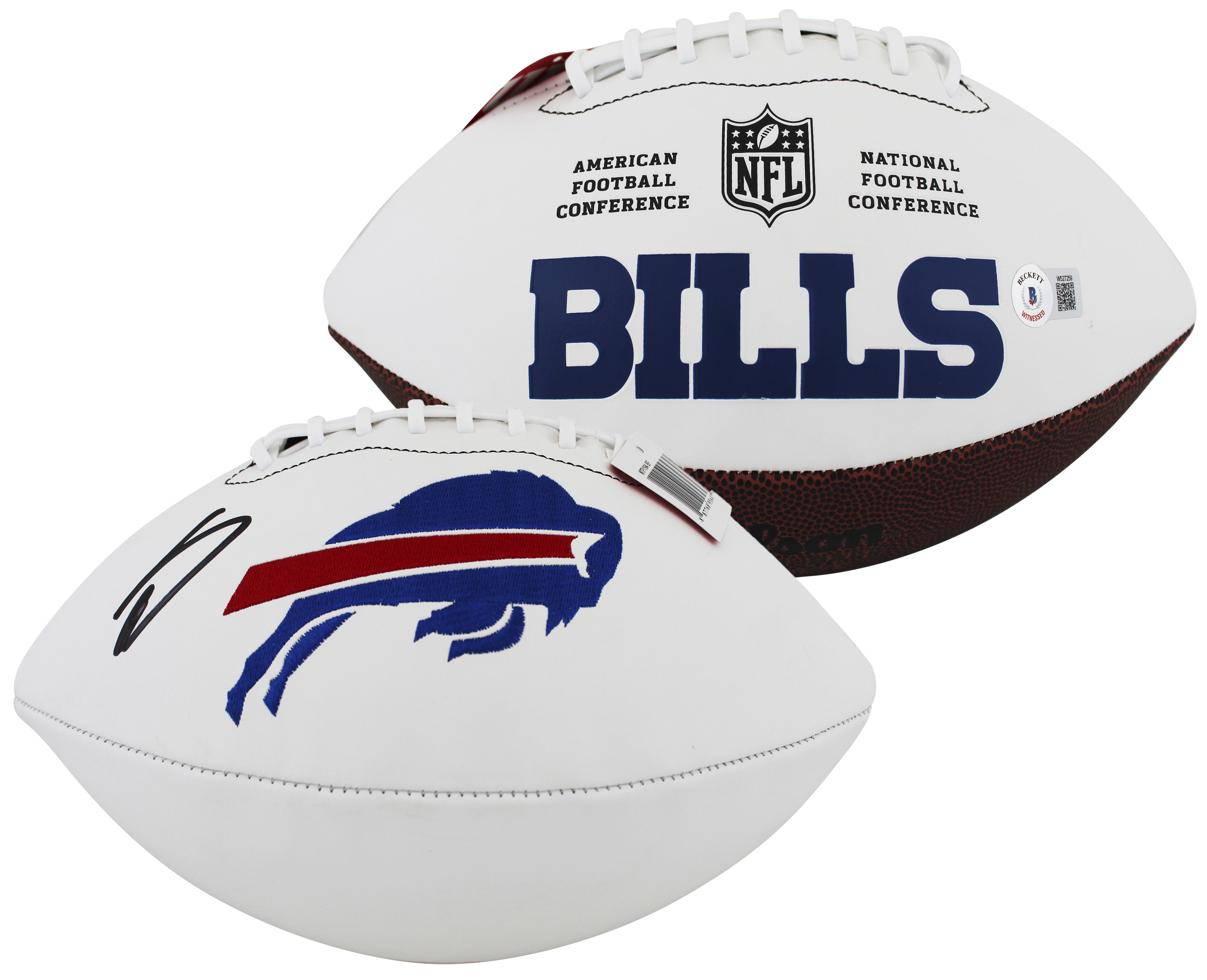 Stefon Diggs Signed Bills Logo Football (Beckett) at PristineAuction.com Stefon Diggs Signed Bills Logo Football (Beckett) at PristineAuction.com